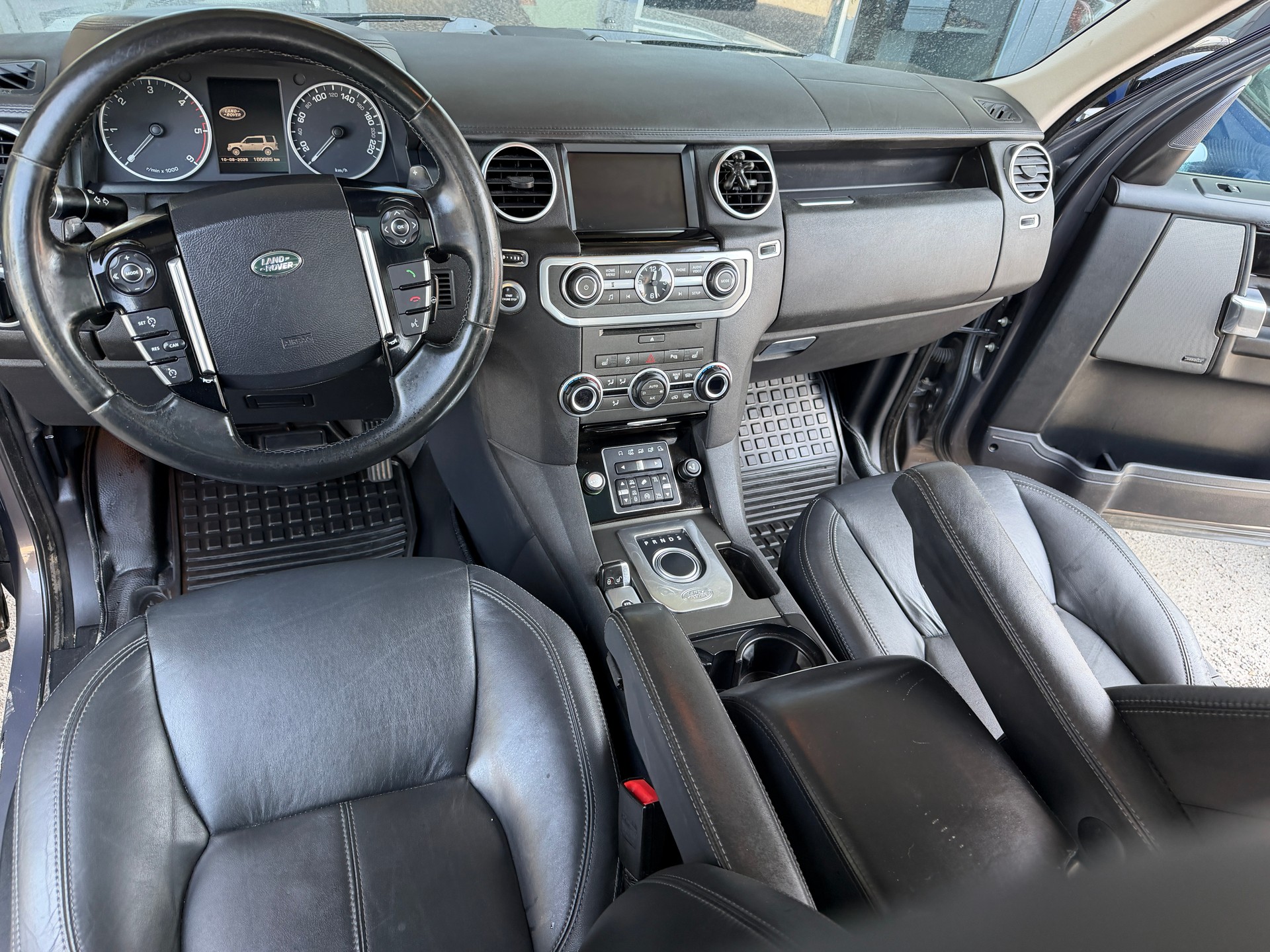 LAND ROVER Discovery 3.0 SDV6 Landmark Automatic-image-10