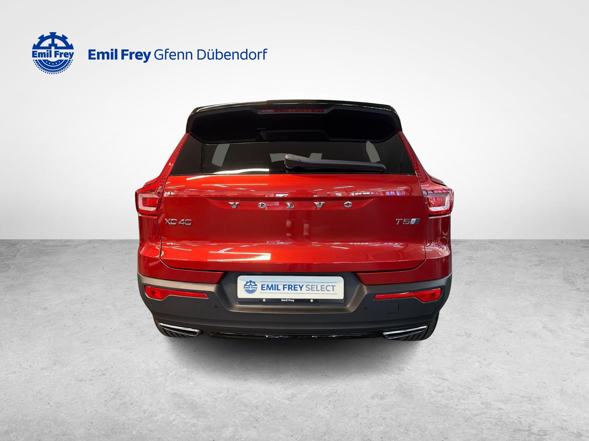 VOLVO XC40 1.5 T5 TE R-Design-showroom-element-3