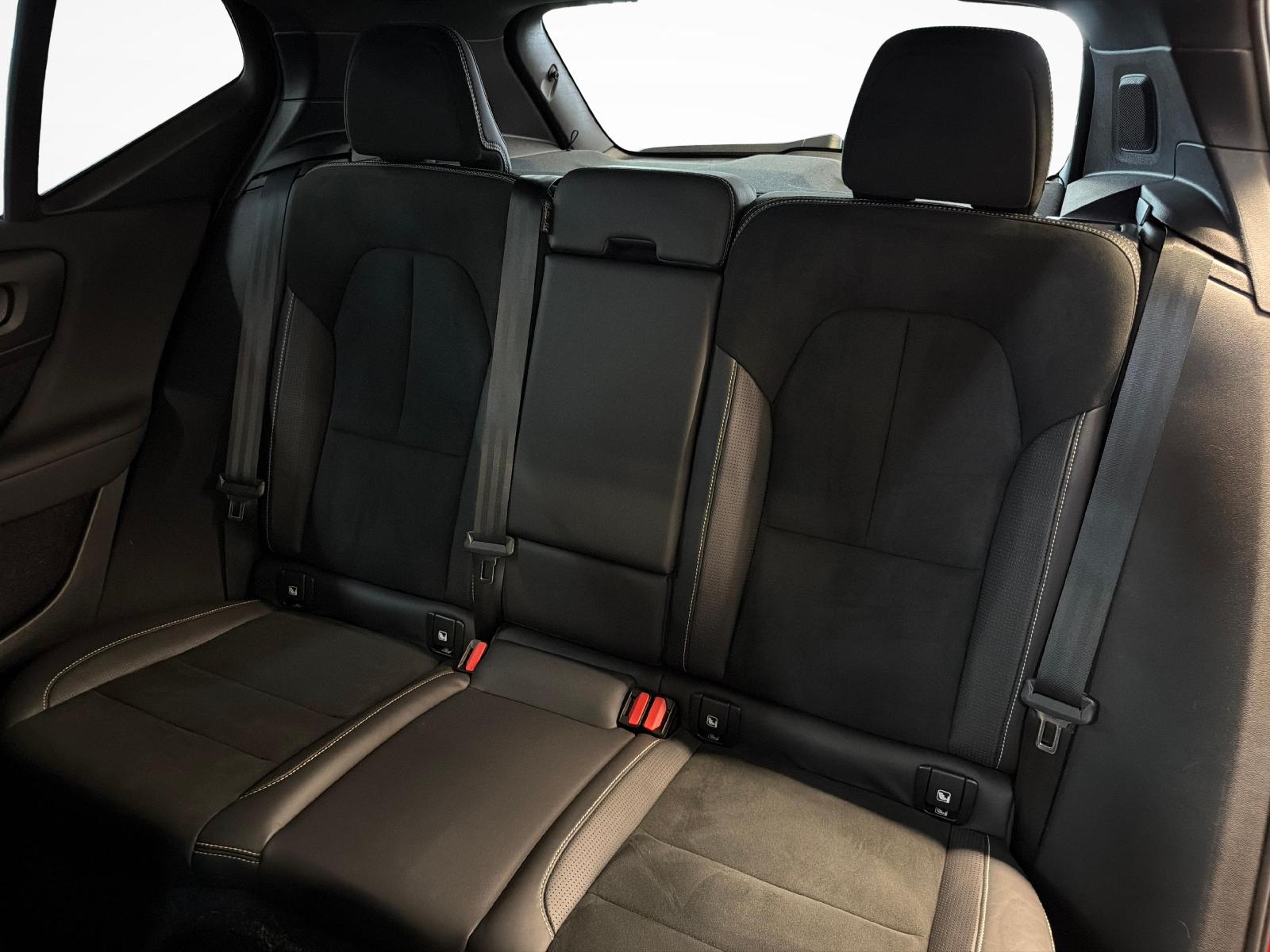 VOLVO XC40 1.5 T5 TE R-Design-image-10