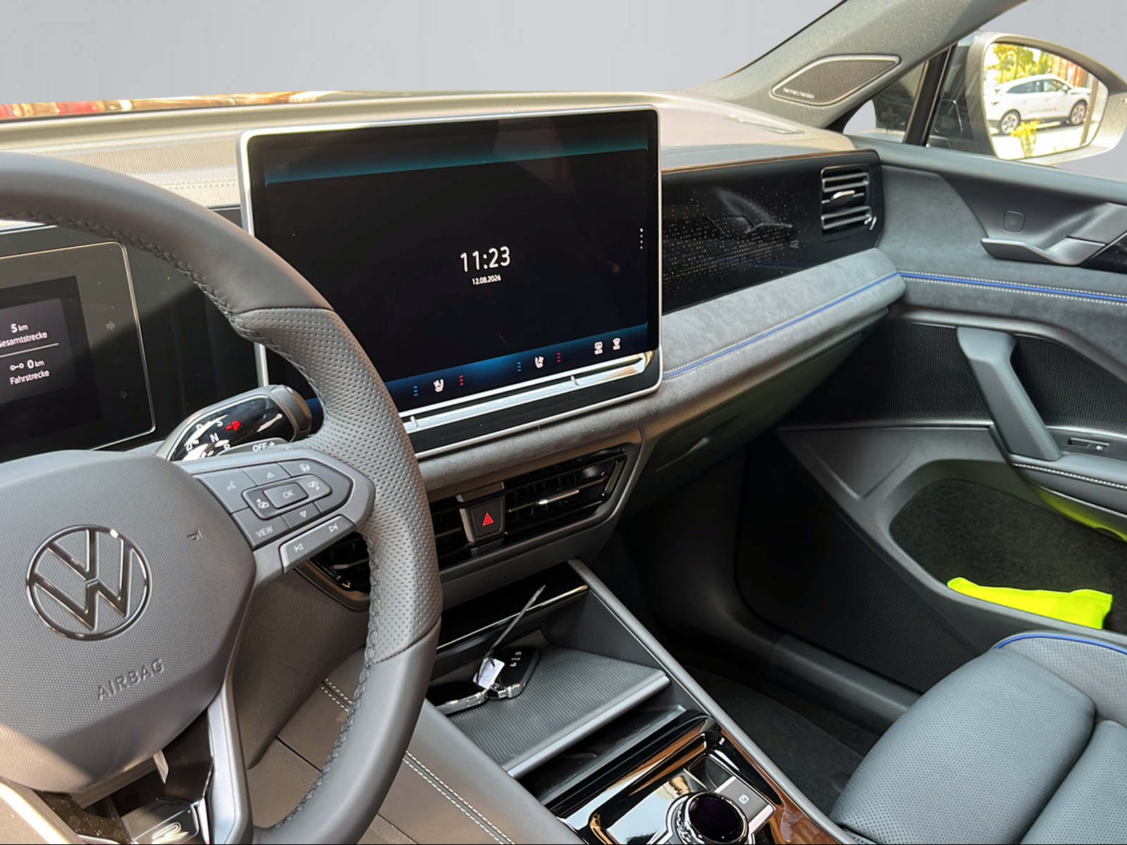 VW Tiguan 2.0 TSI DSG R-Line United 4Motion-image-5