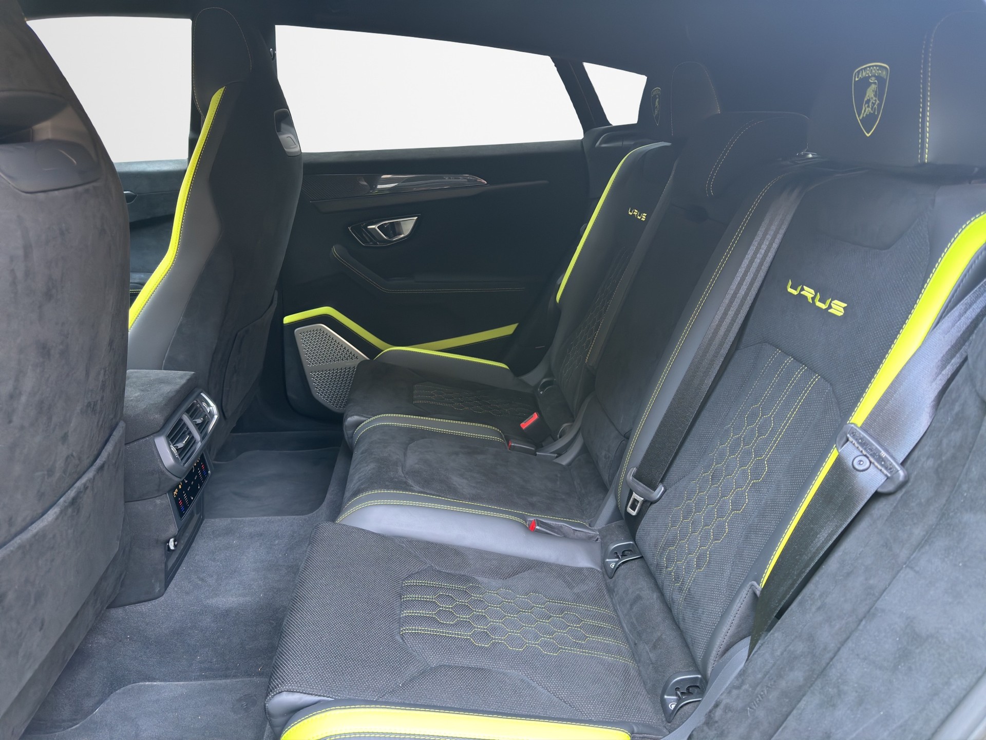 LAMBORGHINI Urus 4.0 Performante-image-13