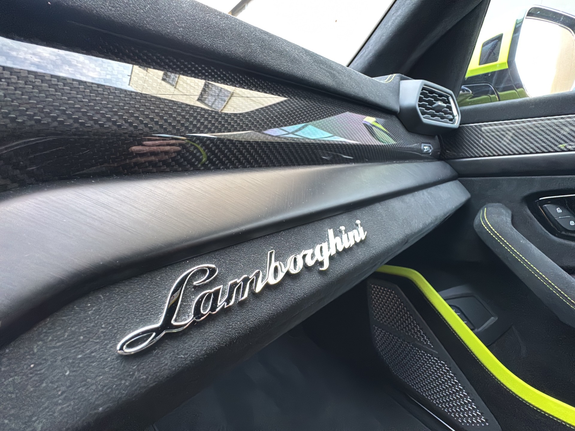 LAMBORGHINI Urus 4.0 Performante-image-20