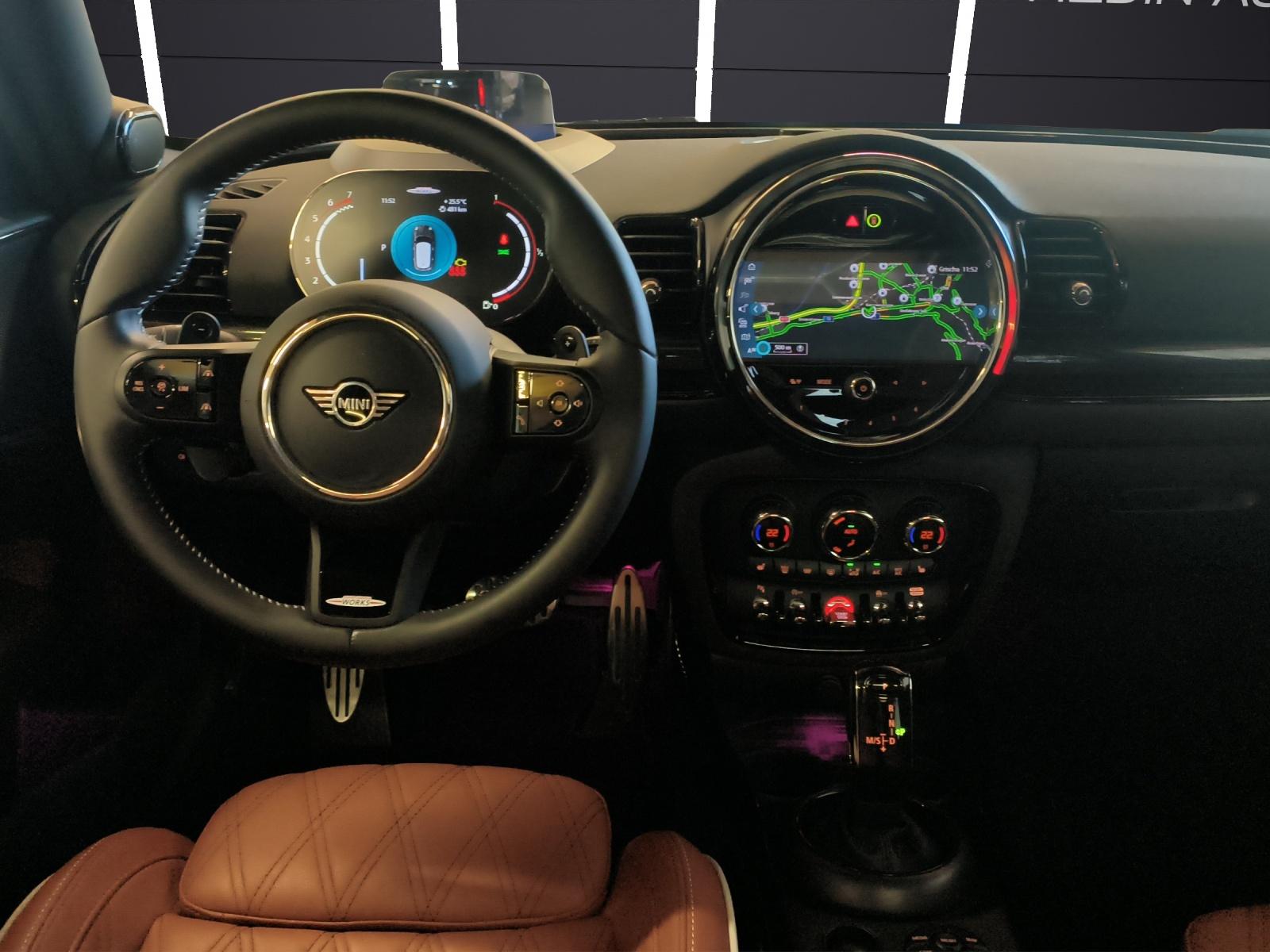 MINI Clubman F54 2.0i John Cooper Works ALL4-image-18
