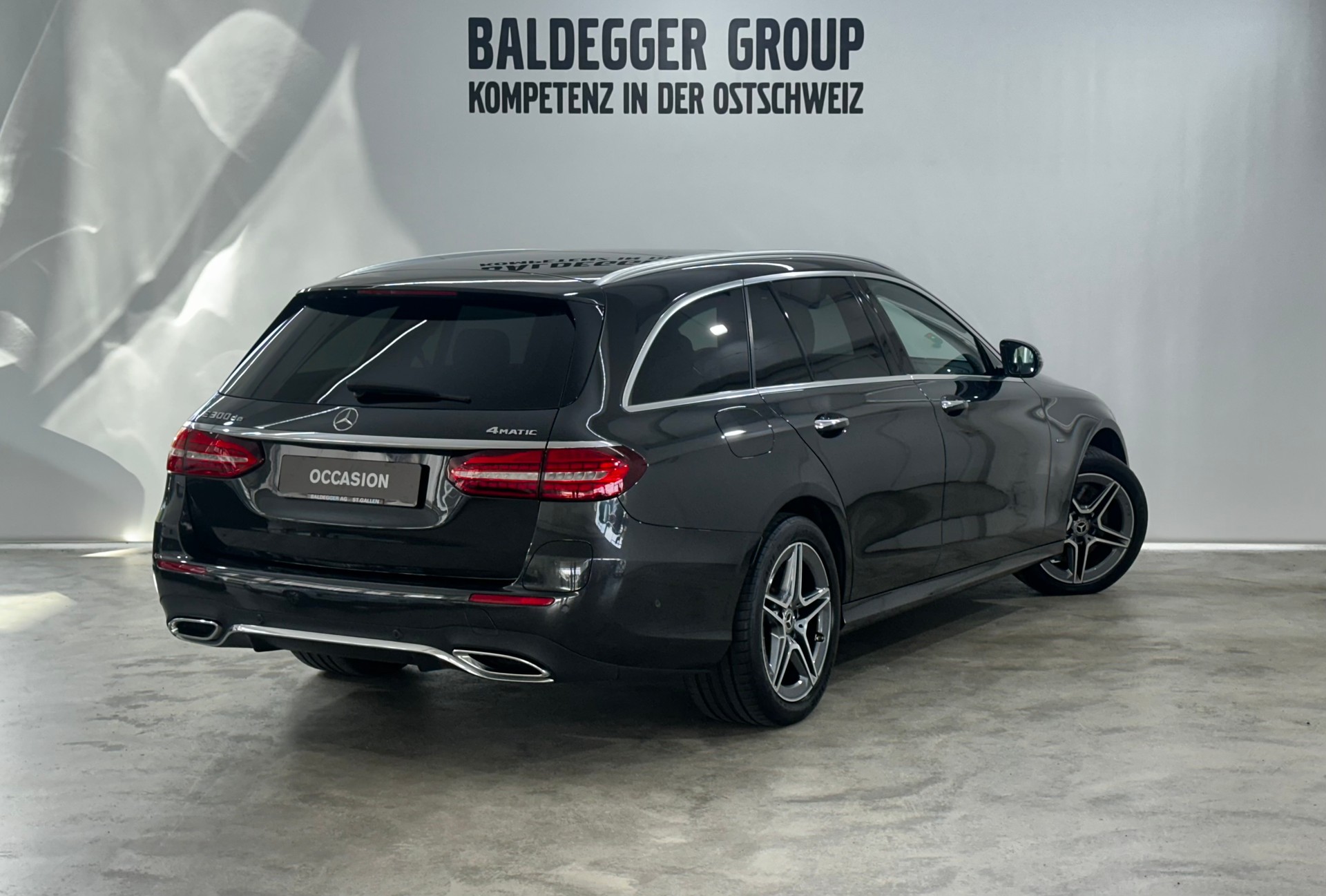 MERCEDES-BENZ E-CLASS S213 Kombi E 300 de A-showroom-element-2