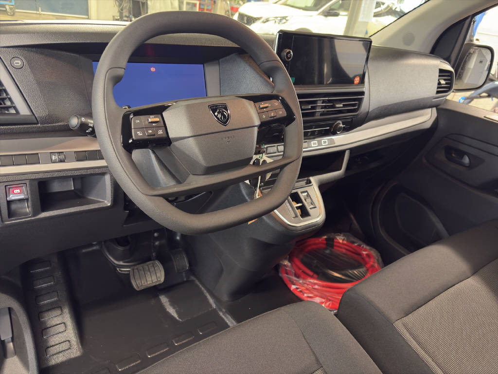 PEUGEOT e-Expert Kaw. Standard 75 kWh-image-6