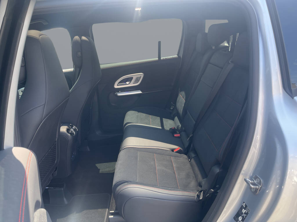 MERCEDES-BENZ GLB 220 4Matic 8G-Tronic-image-11