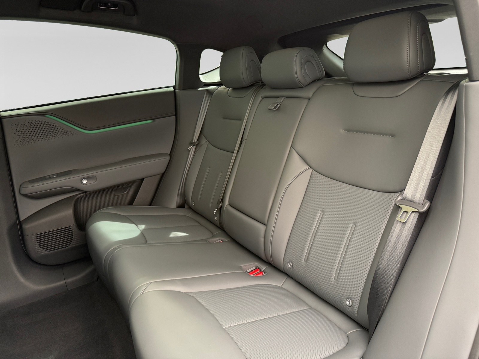 XPENG G6 Performance AWD mit AHK 80.8kWh-image-15