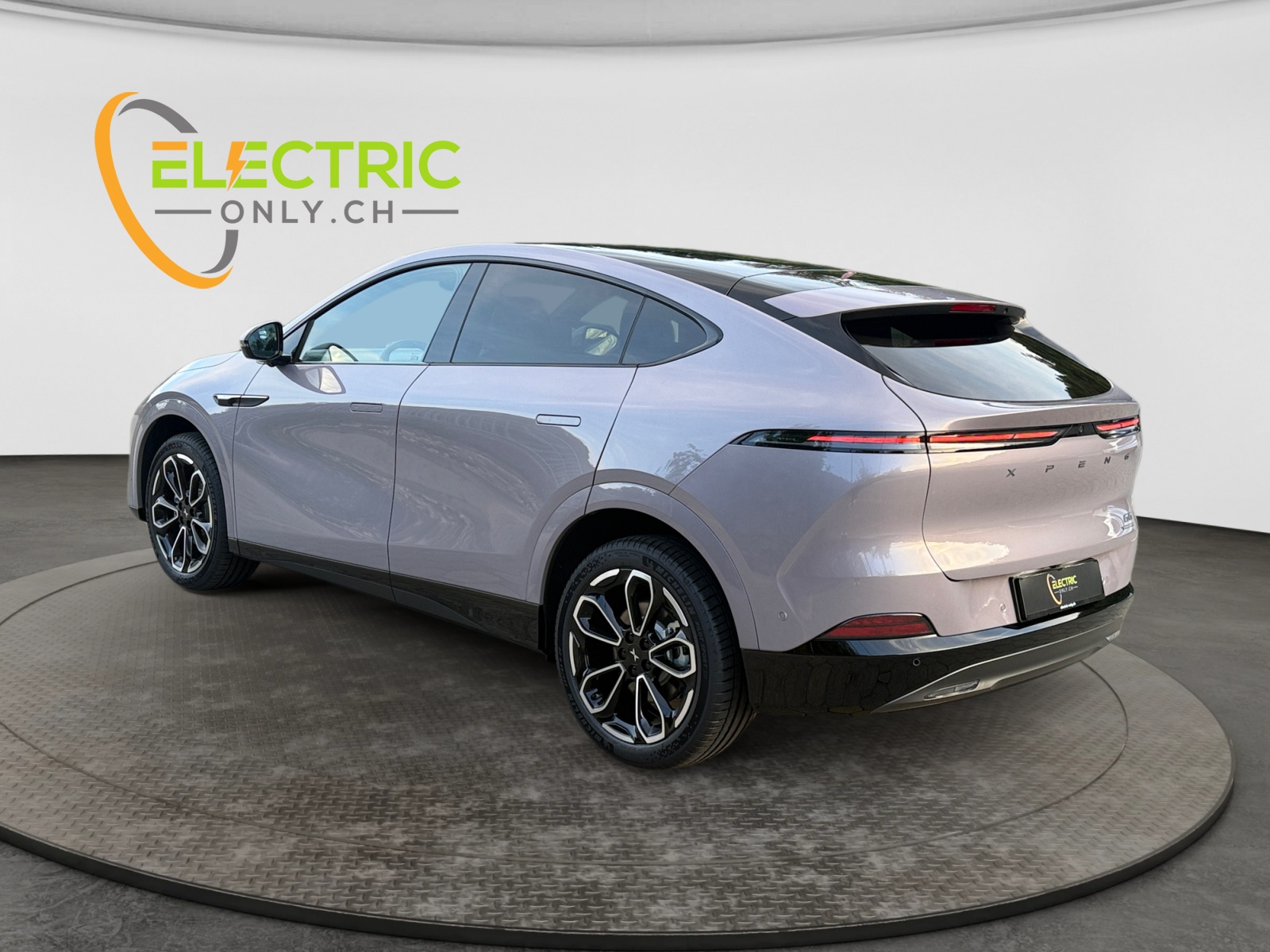 XPENG G6 Performance AWD mit AHK 80.8kWh-showroom-element-2