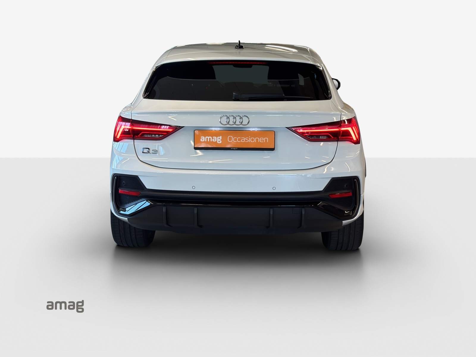 AUDI Q3 Sportback 35 TFSI S line Attraction S-tronic-showroom-element-3