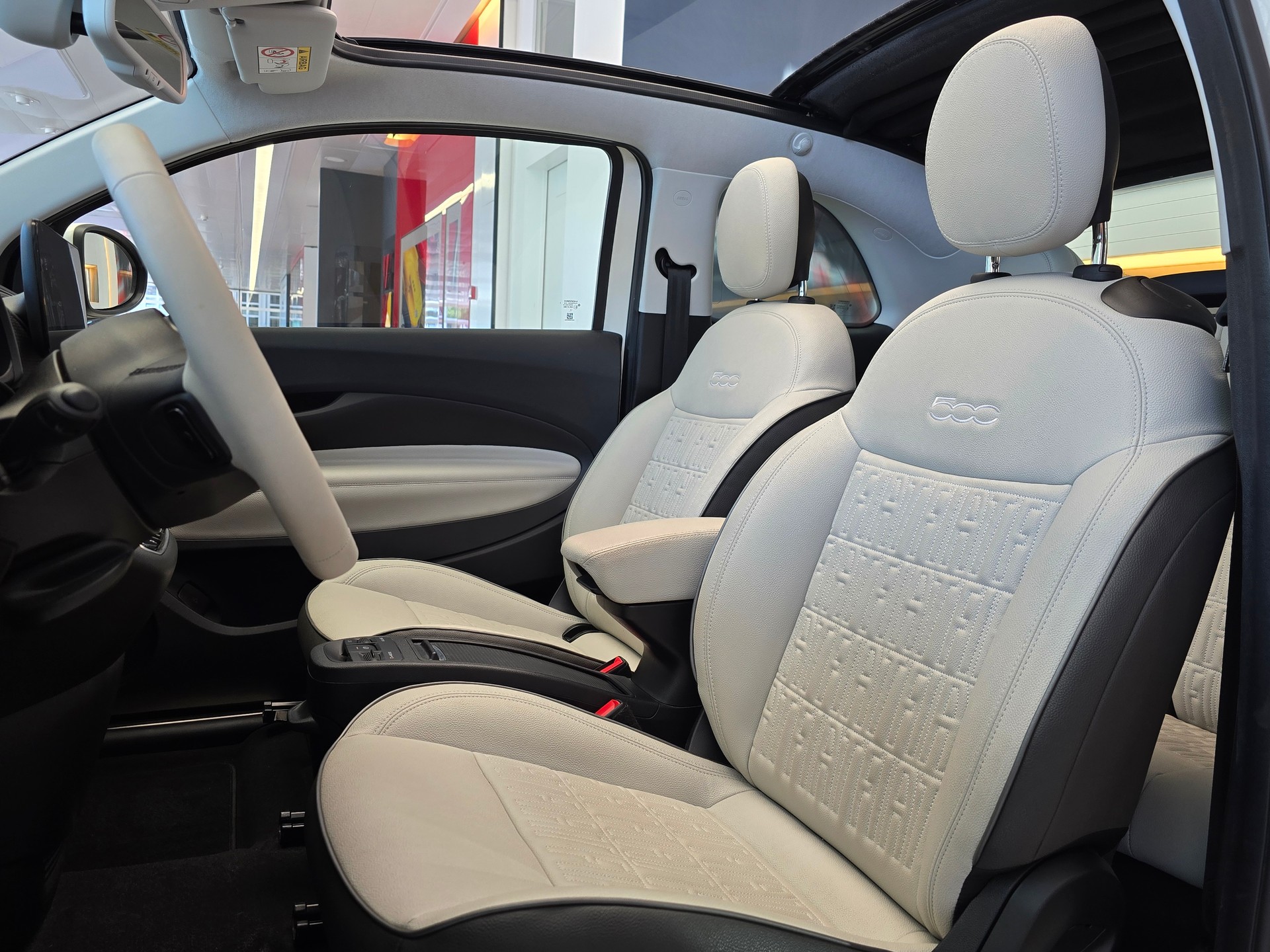 FIAT 500 C electric 87 kW Cult Edition-image-9