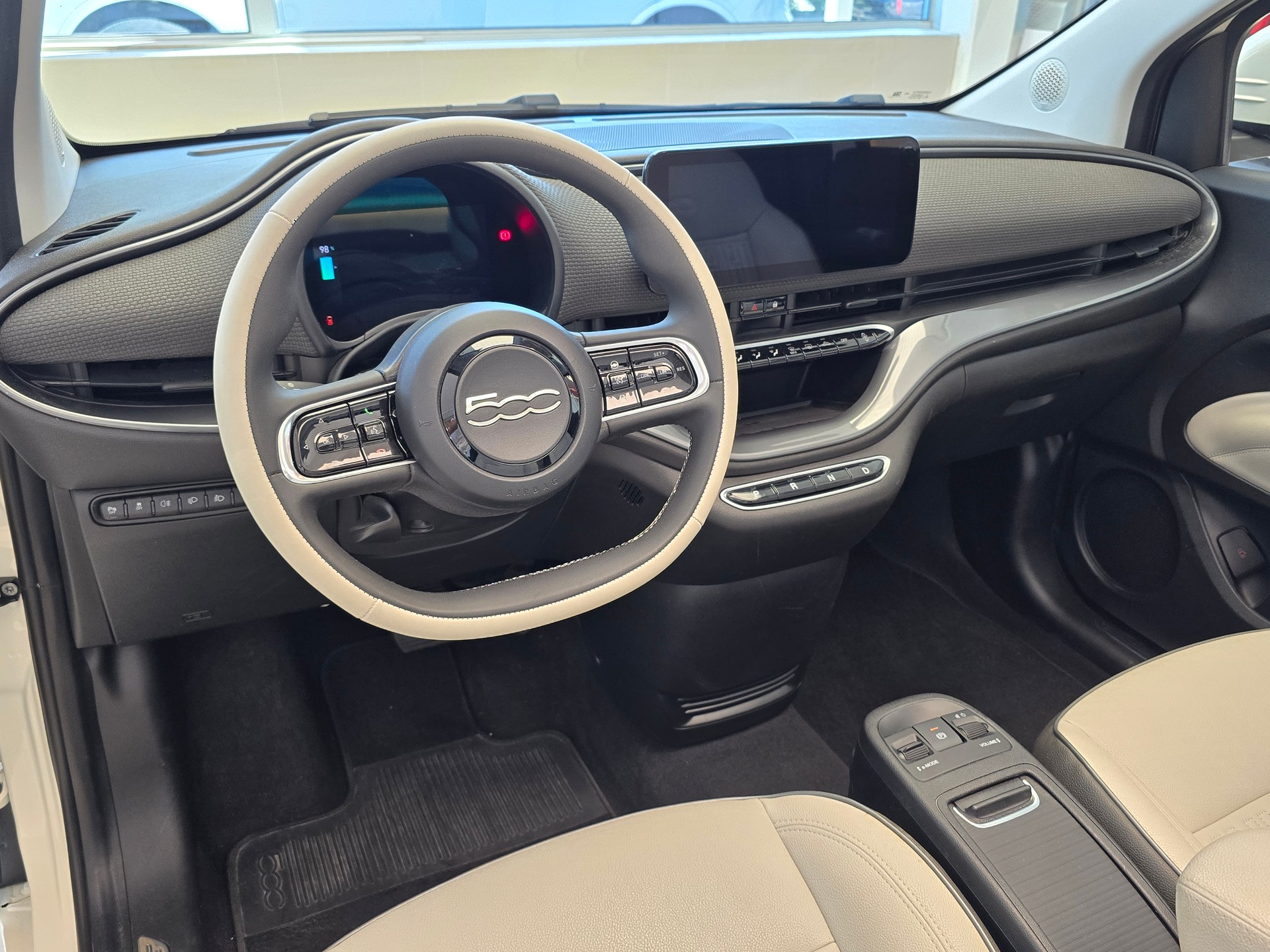 FIAT 500 C electric 87 kW Cult Edition-image-10