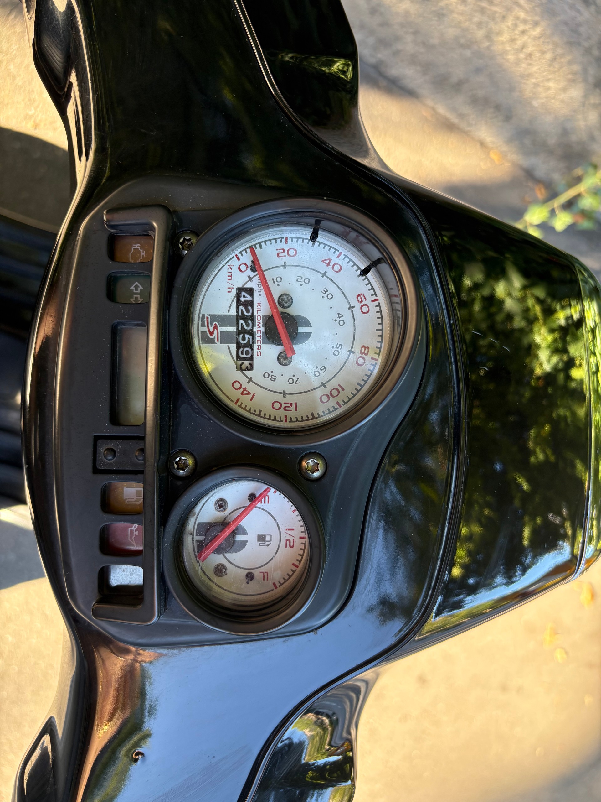 PIAGGIO Vespa 125 LXS i.e.-image-3