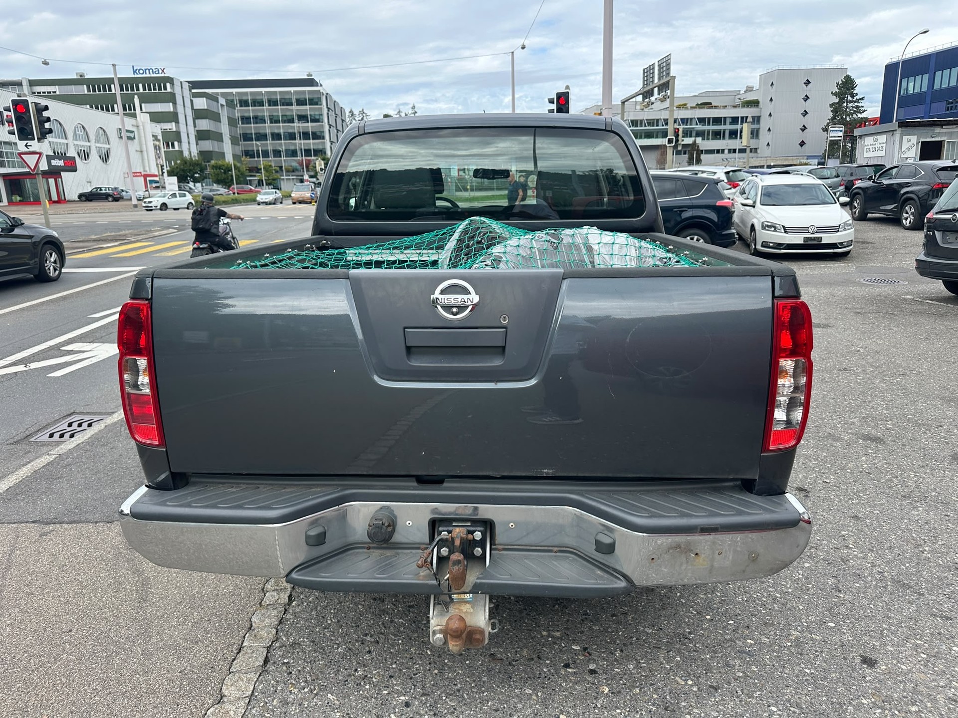 NISSAN Navara Double Cab SE 2.5 dCi 4WD LB Automat-image-5