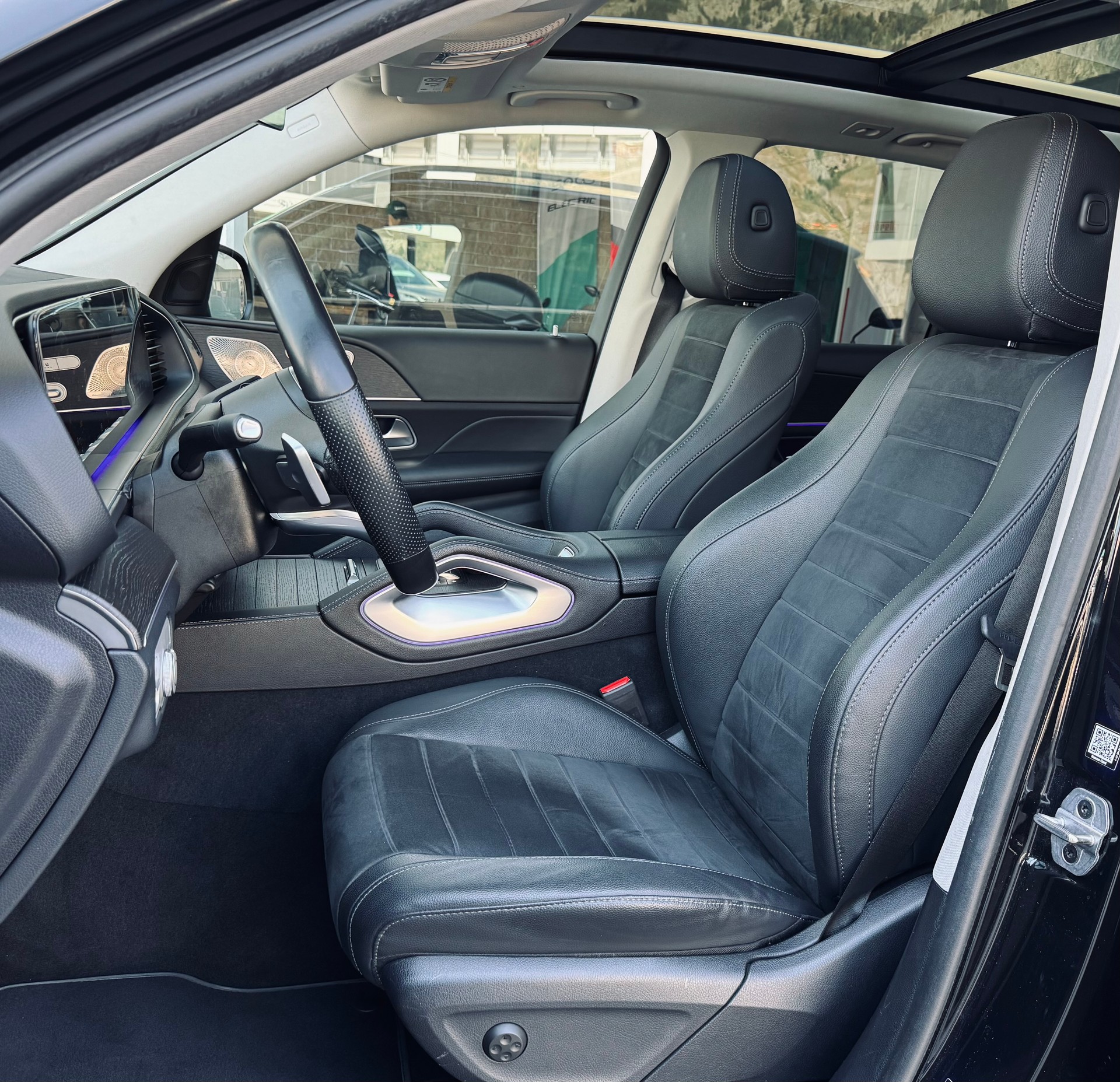 MERCEDES-BENZ GLE 350 de 4Matic AMG Line 9G-Tronic-image-7