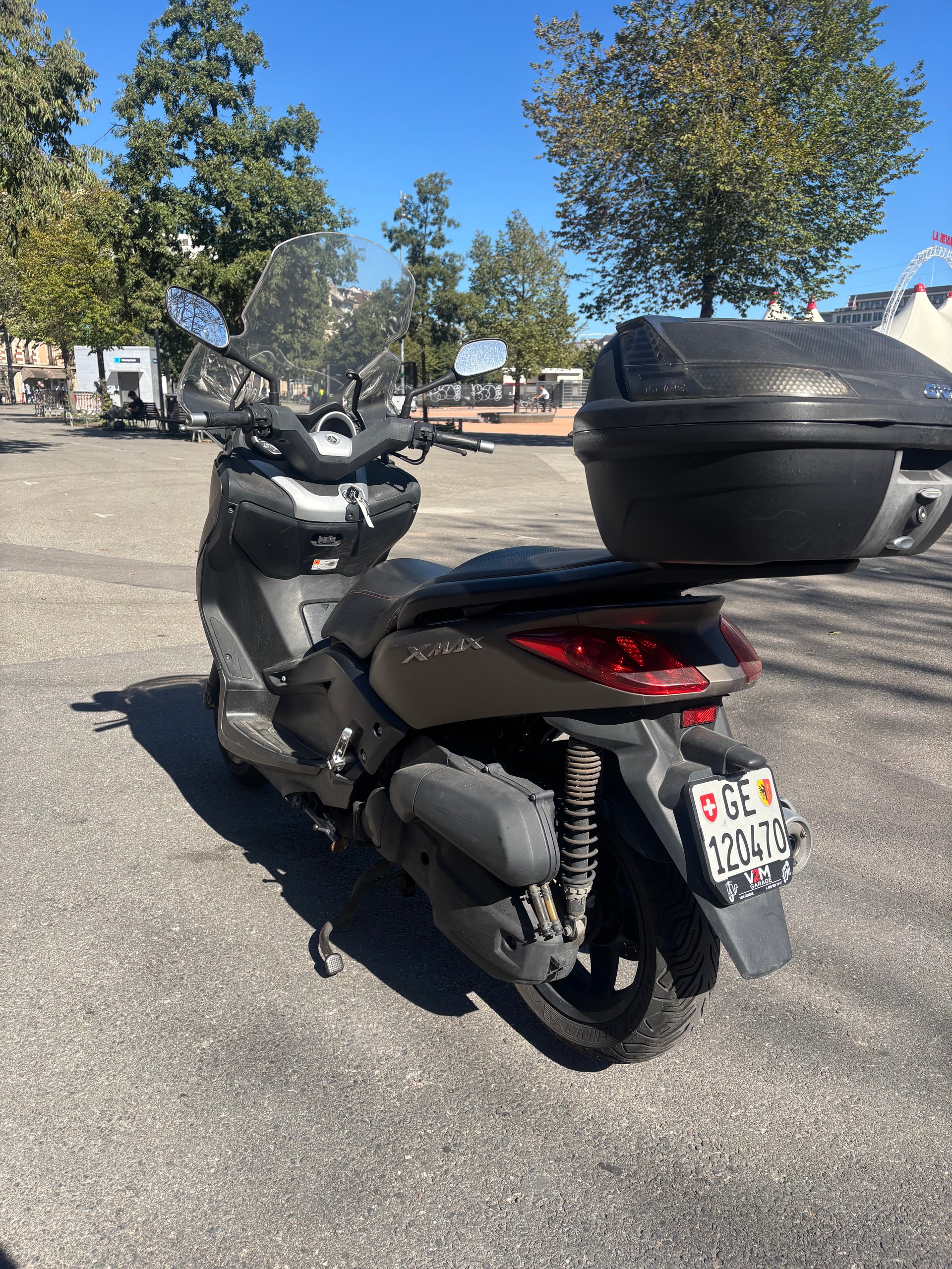 YAMAHA X-MAX 125 RA-image-1