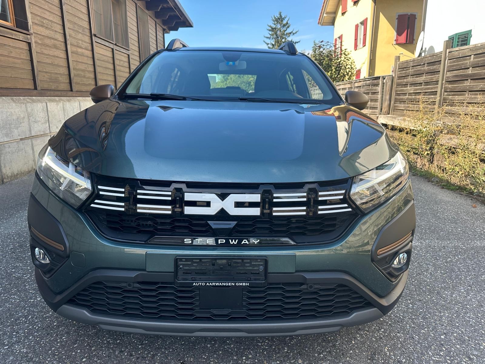 DACIA Sandero Stepway TCe 90 Extreme+ CVT-showroom-element-3