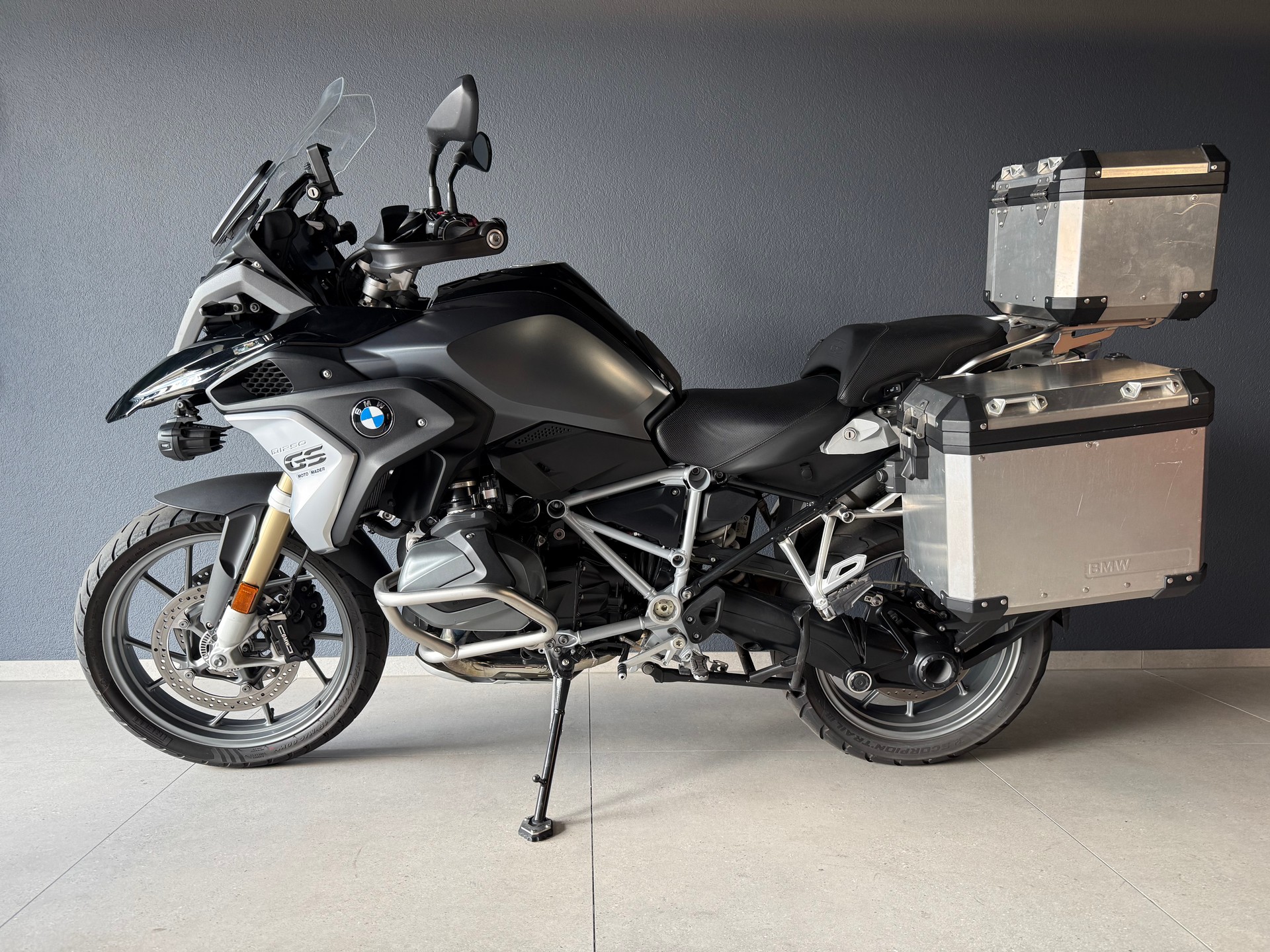 BMW R 1250 GS-image-0