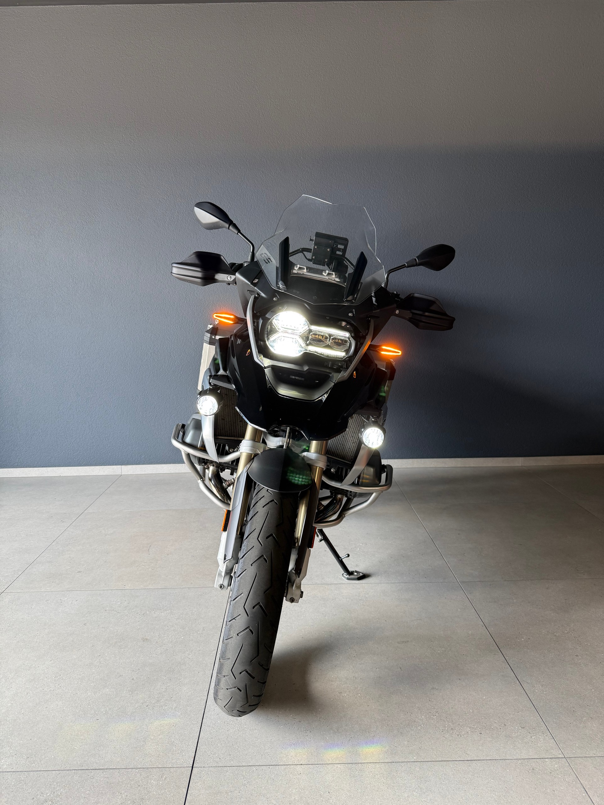 BMW R 1250 GS-image-2