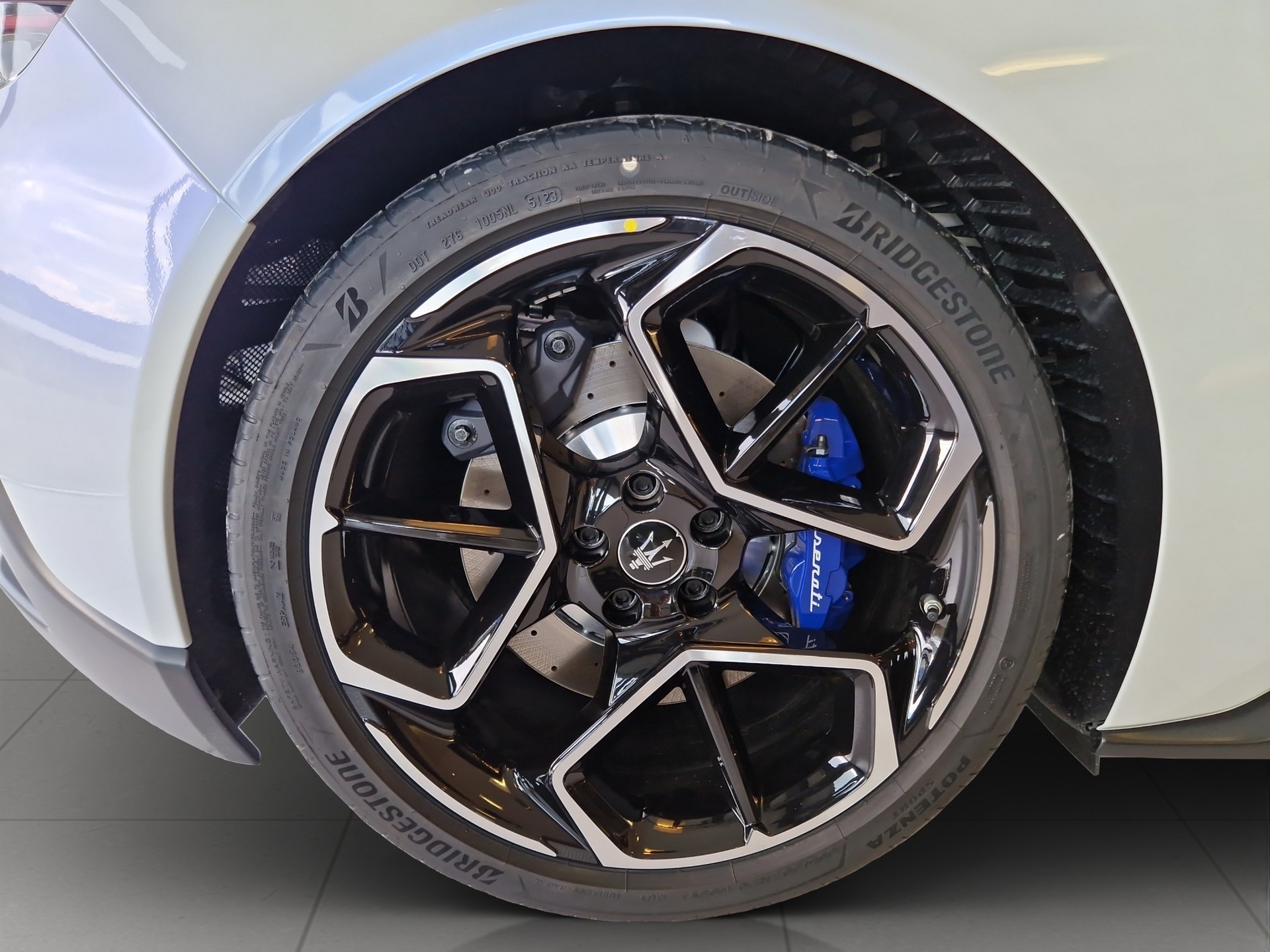 MASERATI MC 20 Cielo-image-14