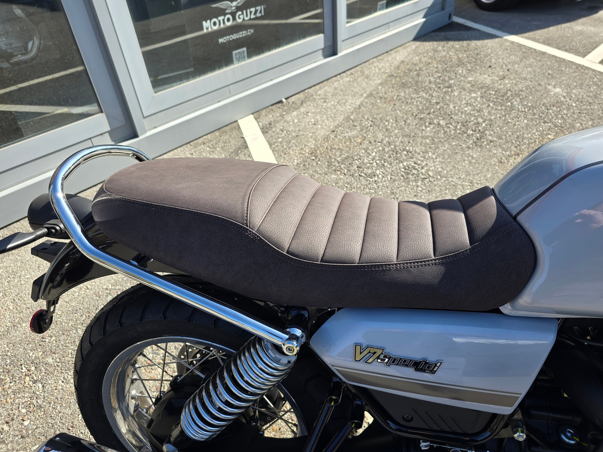 MOTO GUZZI V7 IV 850 Special-image-3
