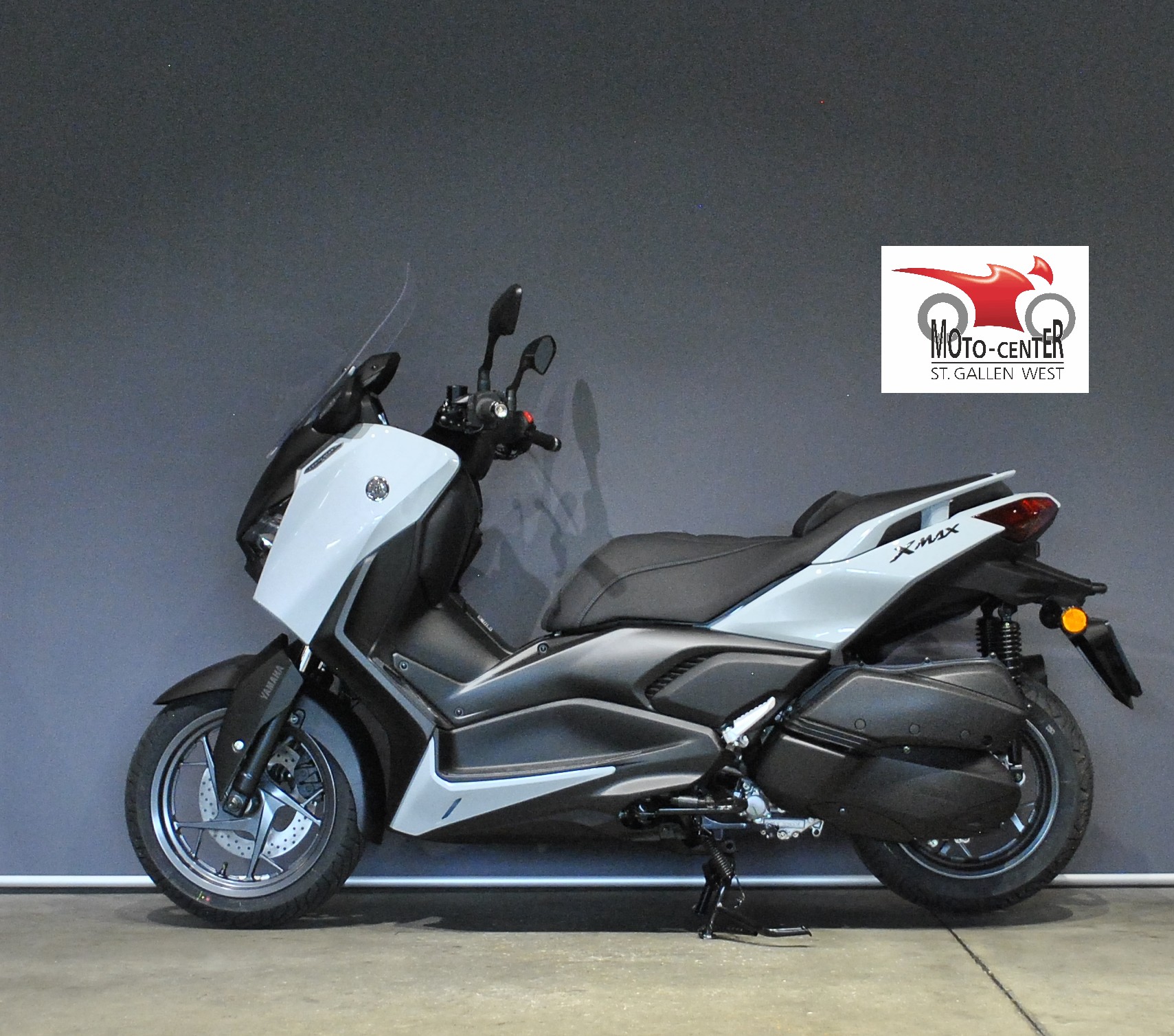 YAMAHA X-Max 300 Tech Max +-image-2
