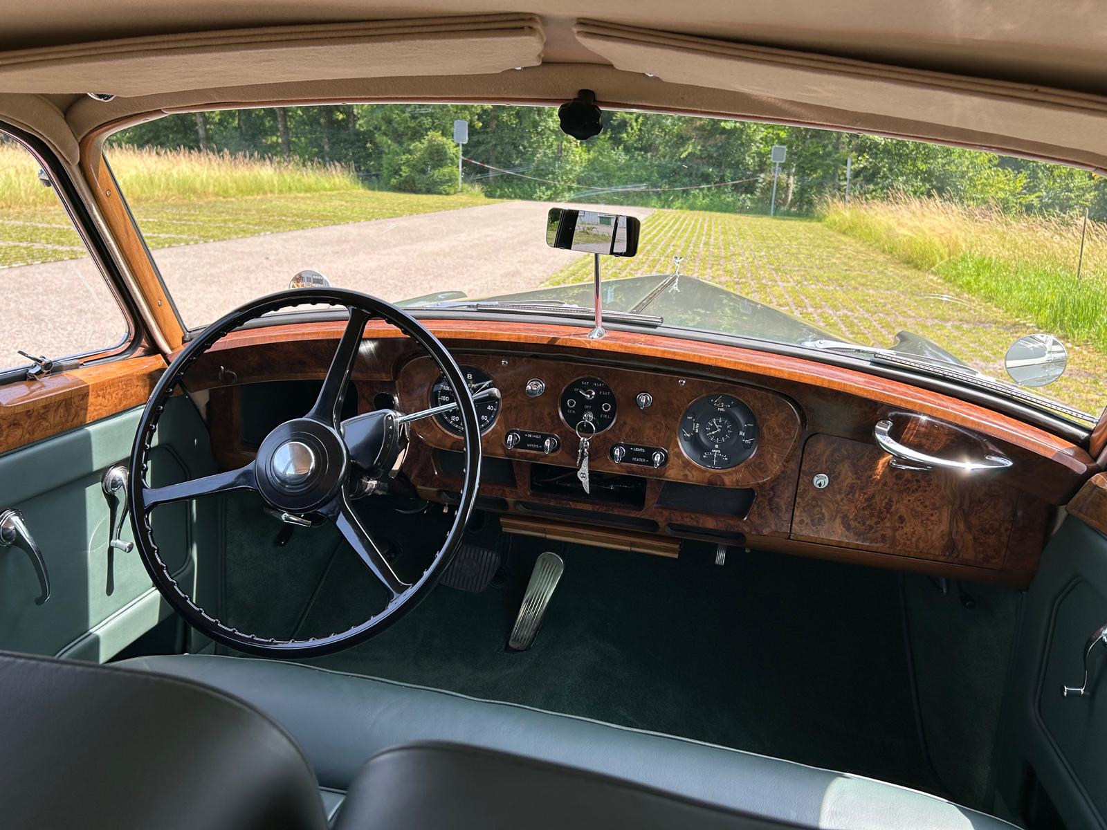 BENTLEY S1 kompl. Restauriert-image-10