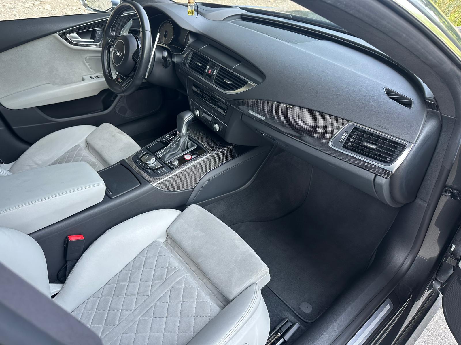 AUDI S7 Sportback 4.0 TFSI V8 quattro S-tronic-image-8