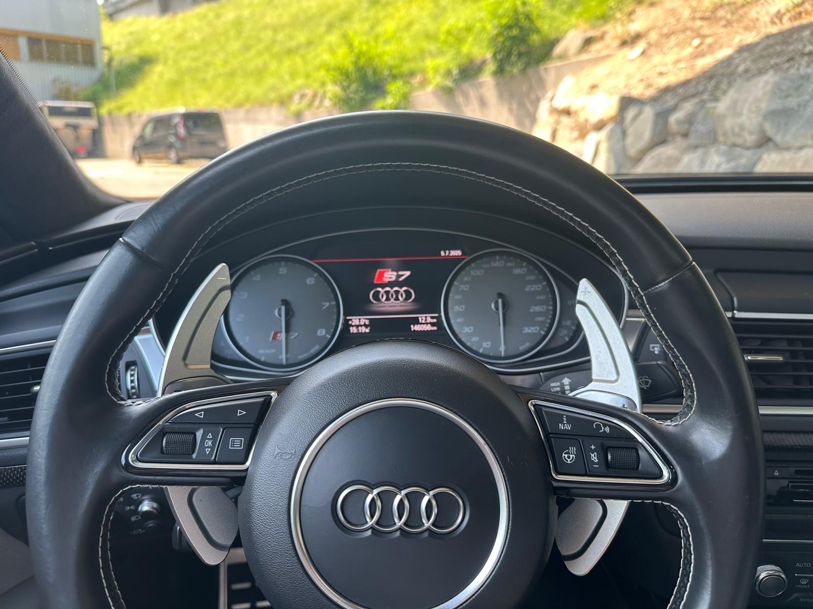 AUDI S7 Sportback 4.0 TFSI V8 quattro S-tronic-image-11