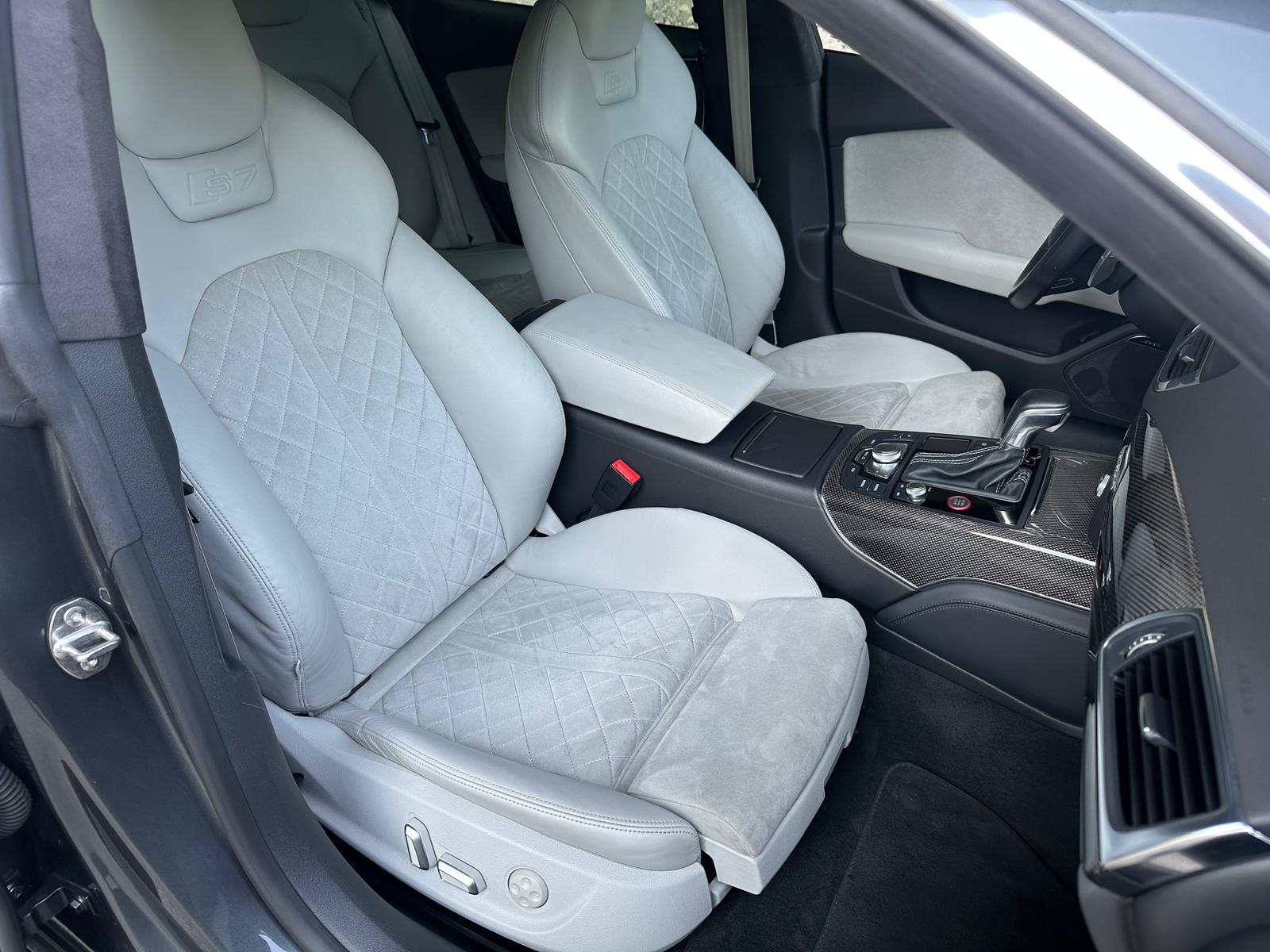 AUDI S7 Sportback 4.0 TFSI V8 quattro S-tronic-image-9
