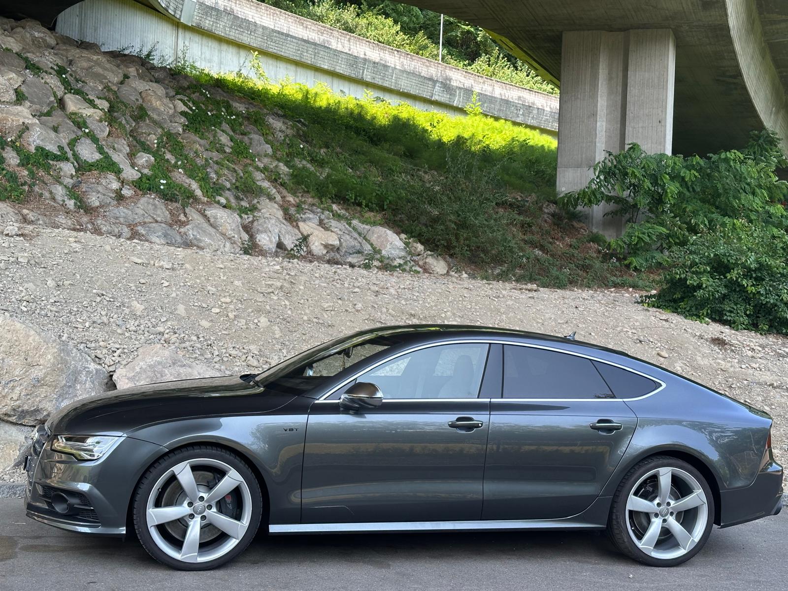 AUDI S7 Sportback 4.0 TFSI V8 quattro S-tronic-image-2