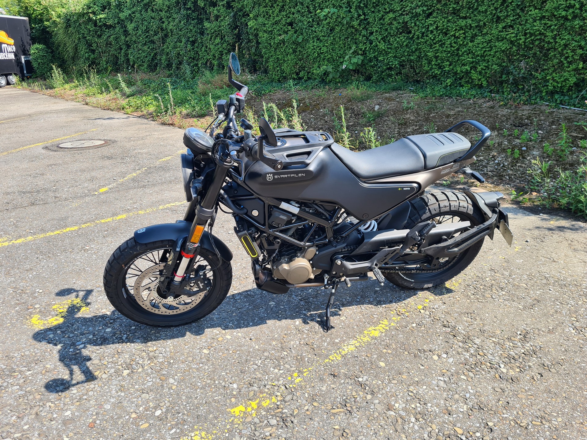 HUSQVARNA Svartpilen 125-image-6