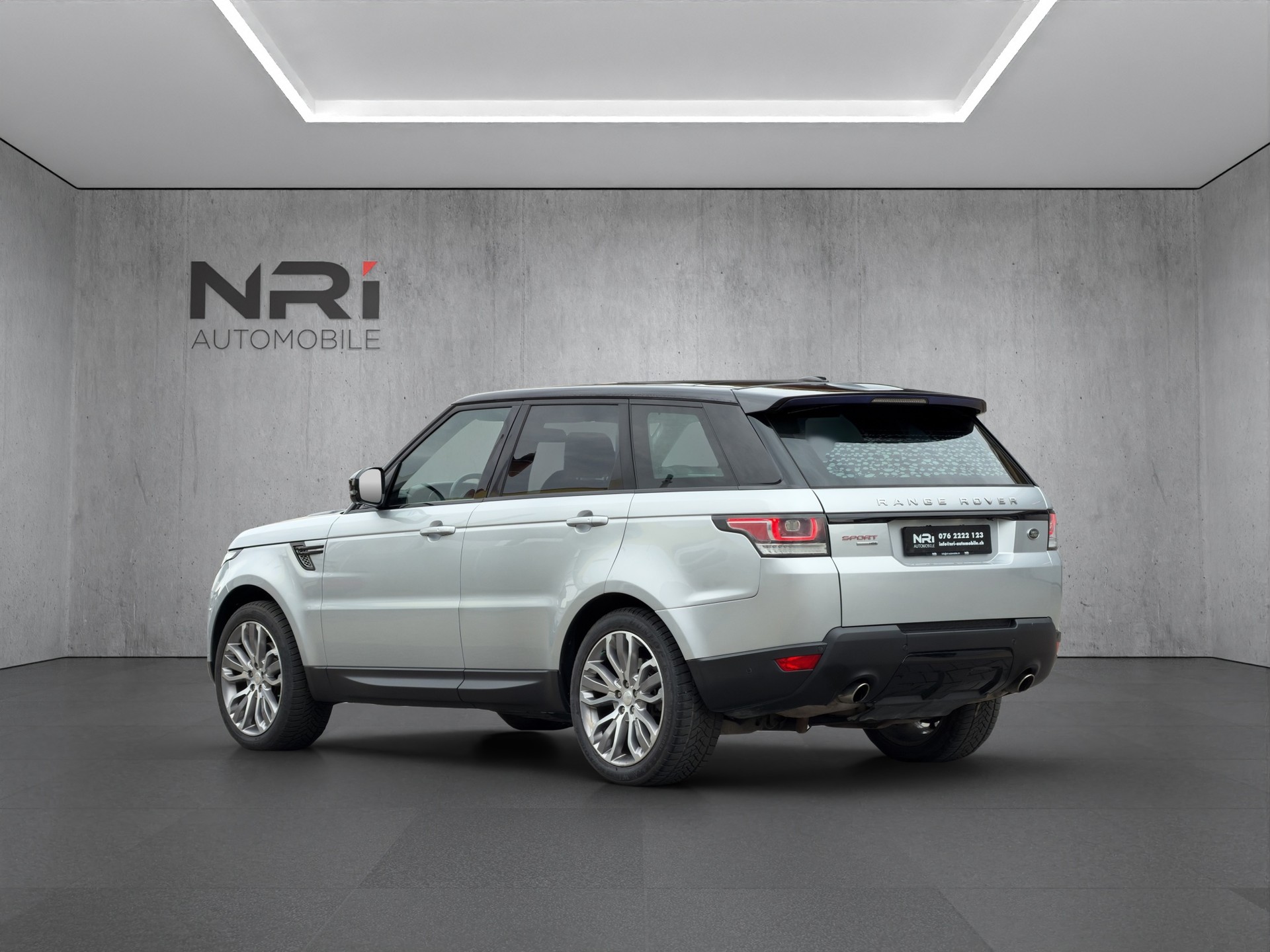 LAND ROVER Range c-image-6