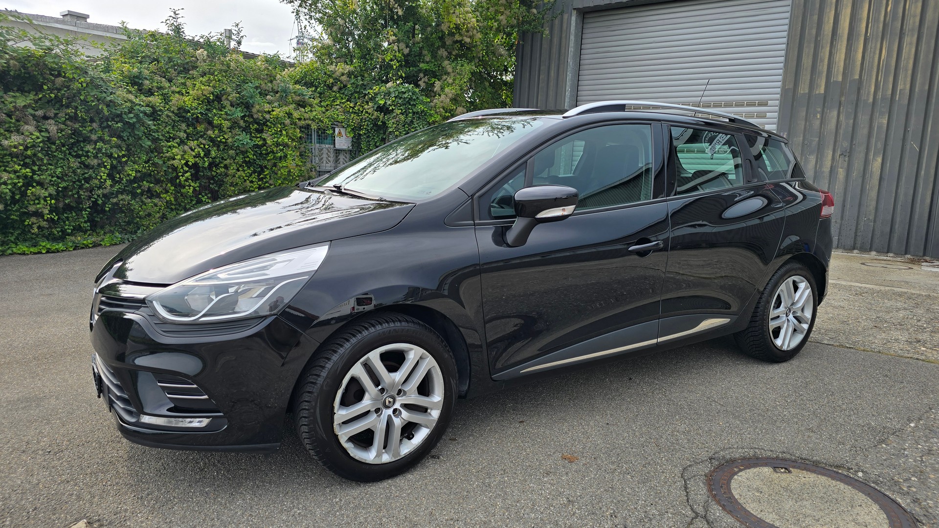 RENAULT Clio Grandtour 1.2 16V Life-showroom-element-1