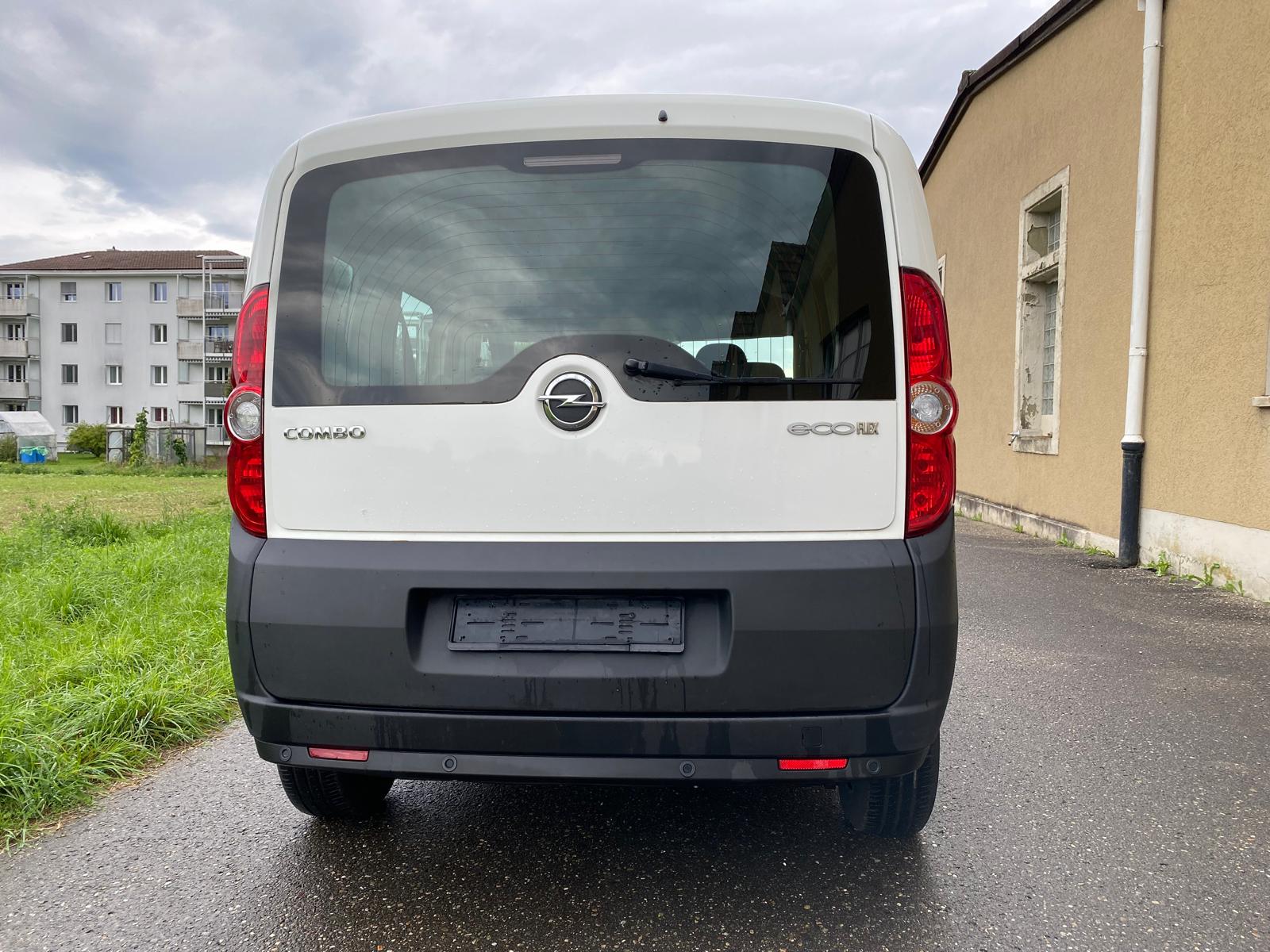 OPEL Combo 1.6 CDTI ecoFLEX Easytronic 2.2 L1H1-image-3