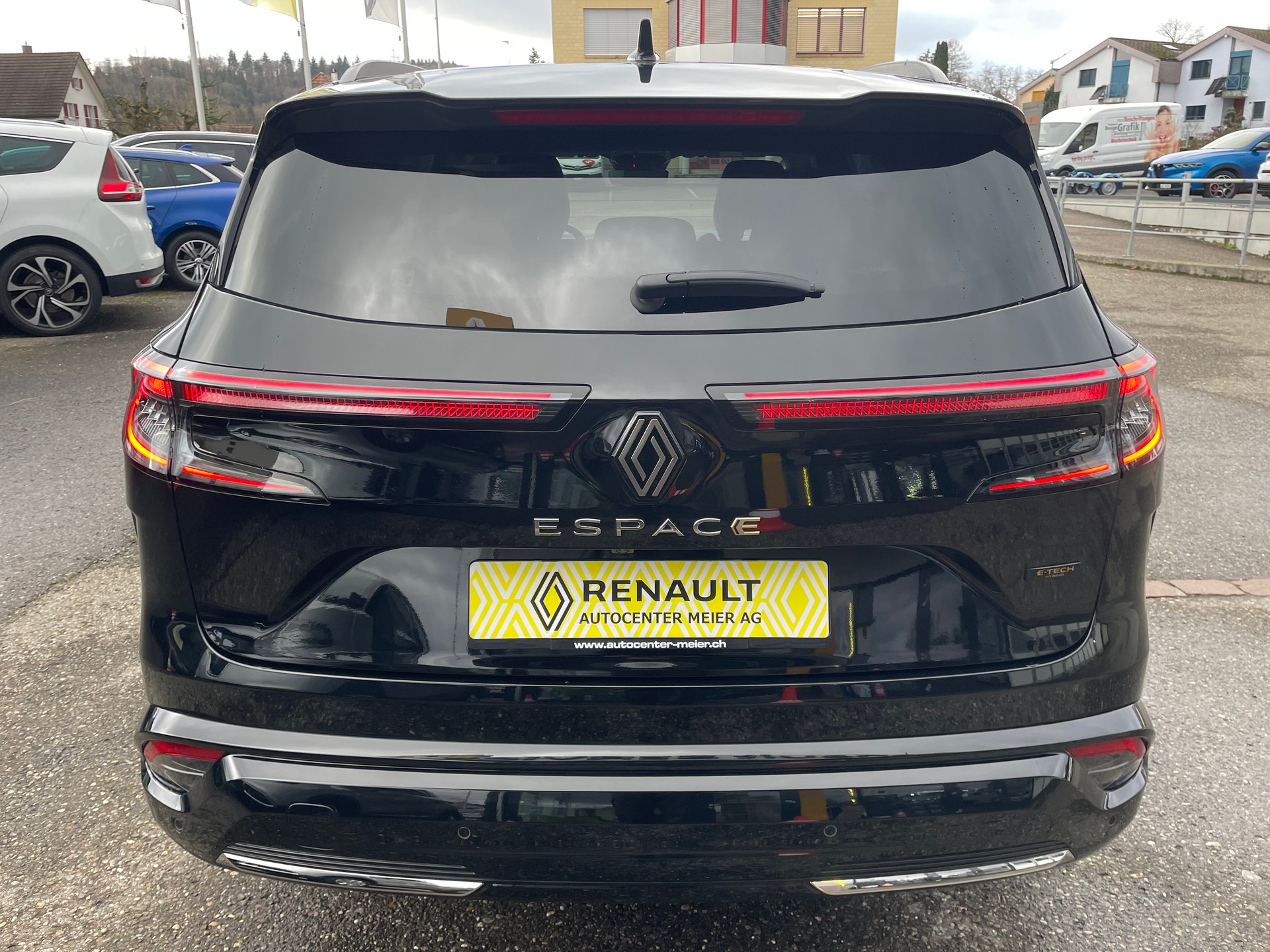 RENAULT Espace 1.2 E-Tech 200 Iconic-image-4