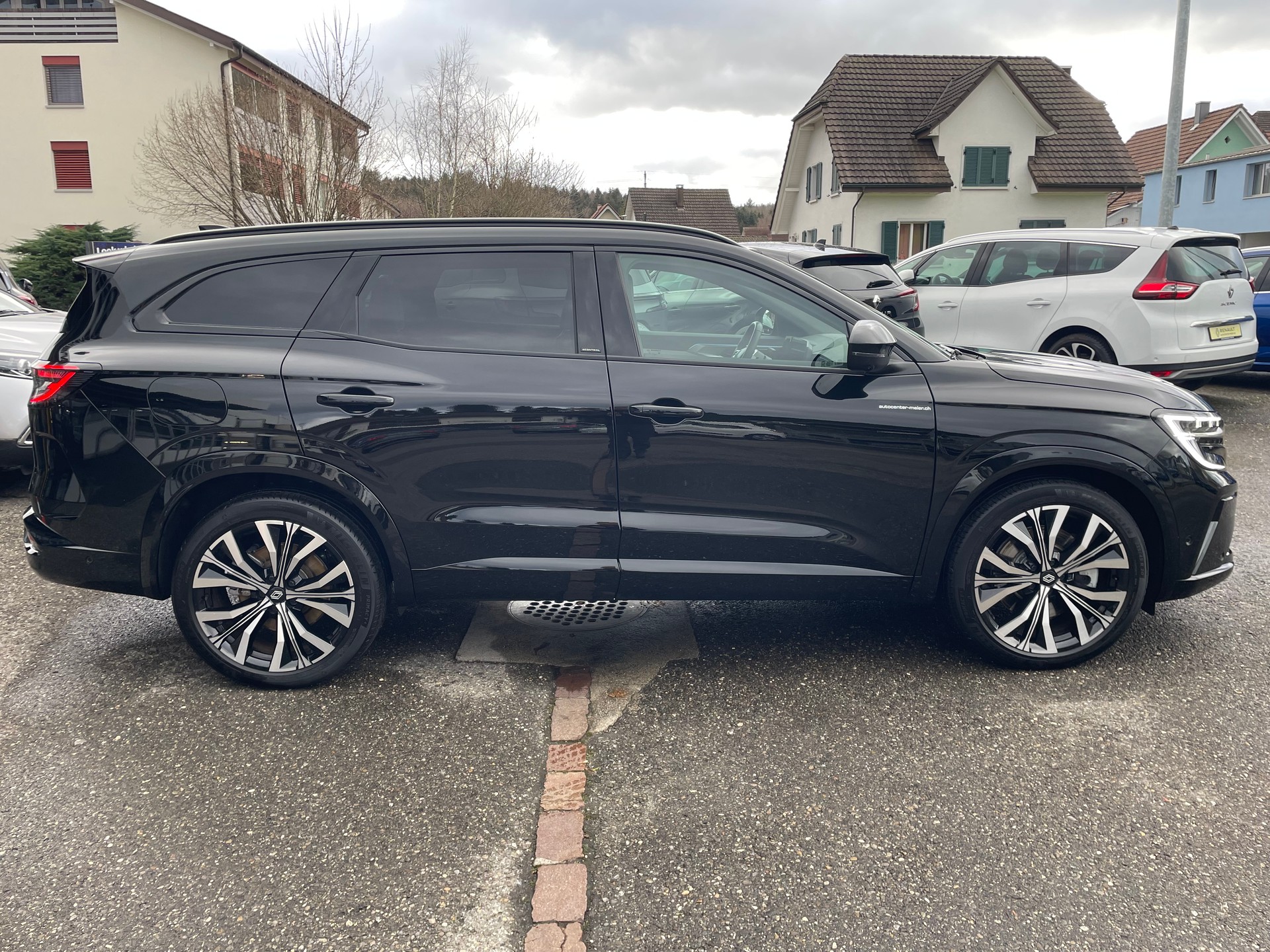 RENAULT Espace 1.2 E-Tech 200 Iconic-image-6