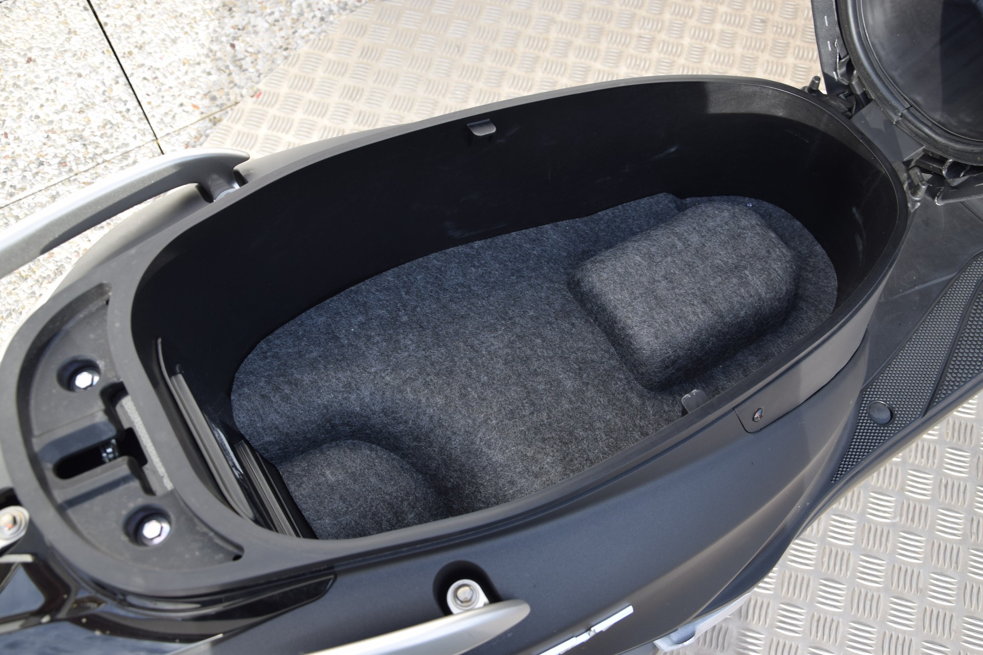 YAMAHA D'elight LTS 125-image-10