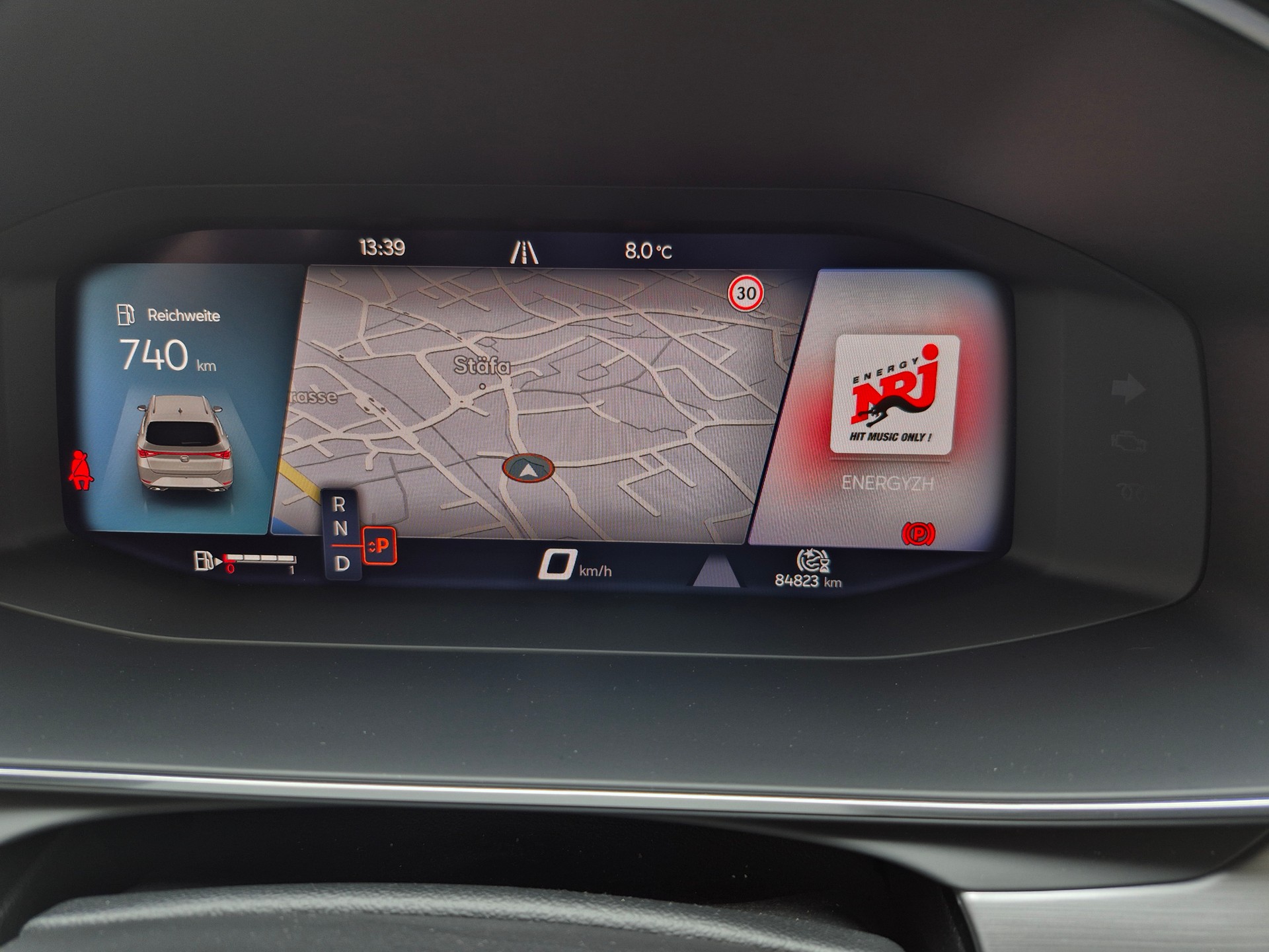 SEAT Leon ST 1.5 eTSI mHEV DSG FR-image-6