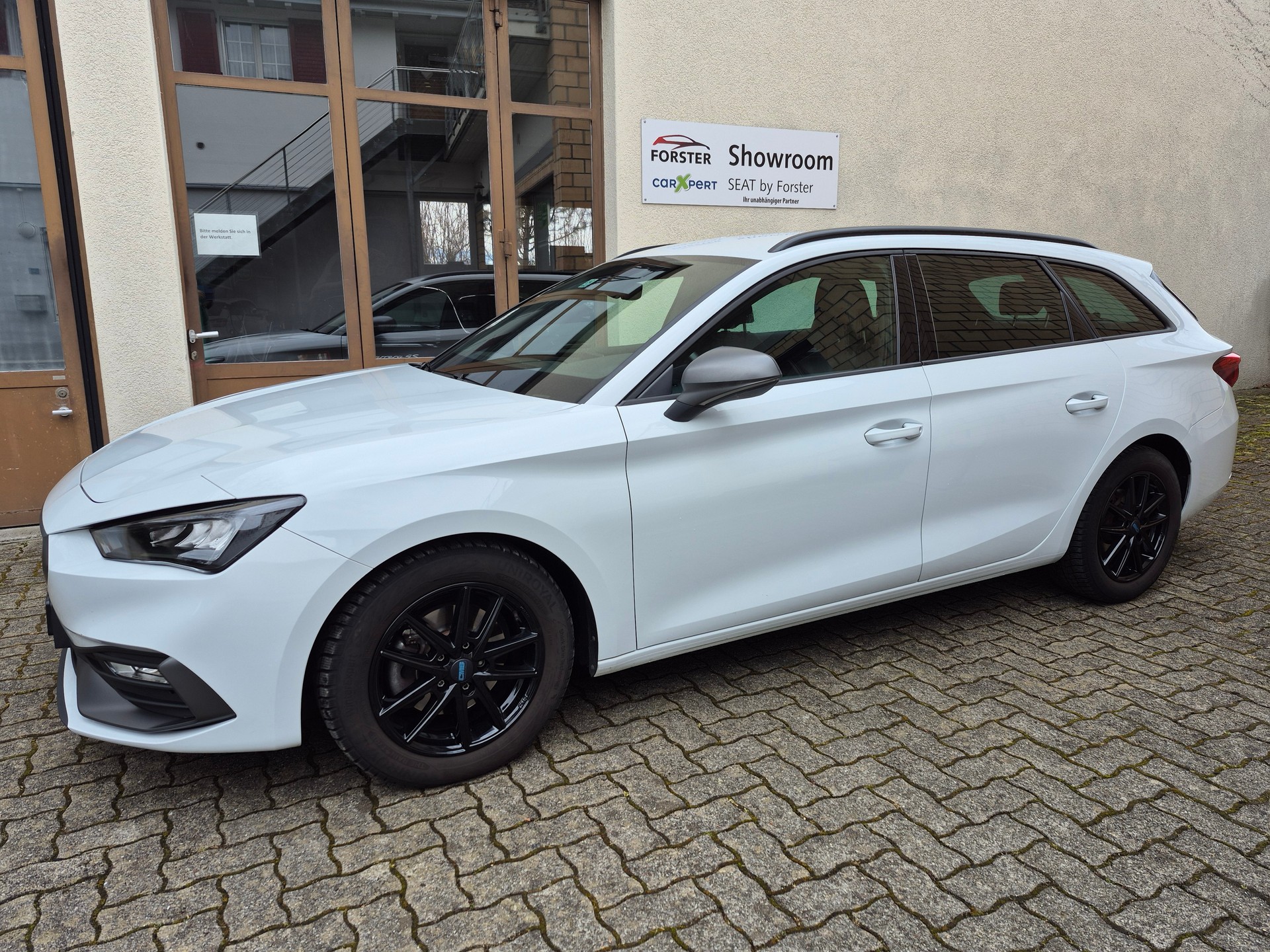 SEAT Leon ST 1.5 eTSI mHEV DSG FR