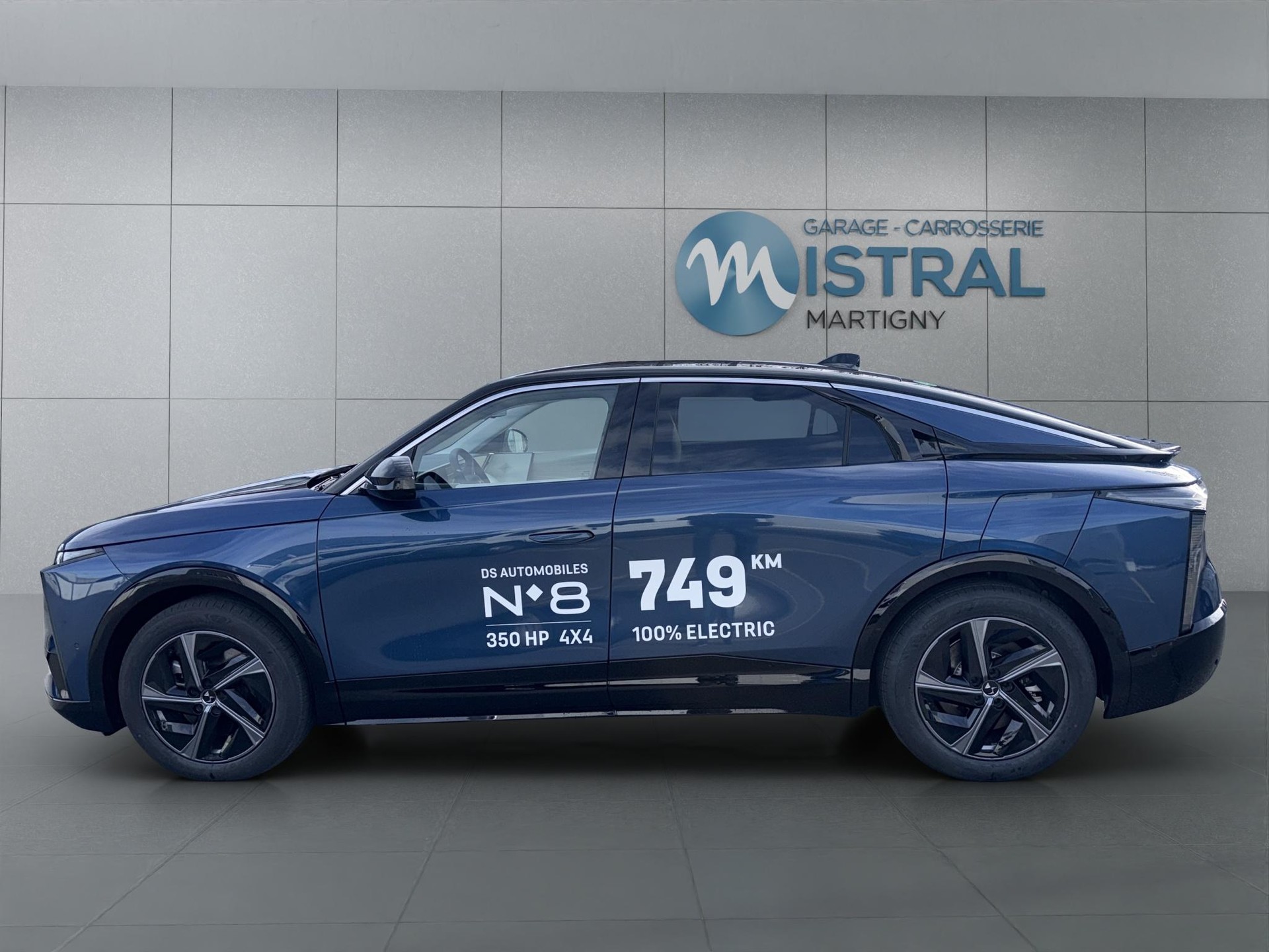 DS AUTOMOBILES No8 E-Tense Pallas-showroom-element-1