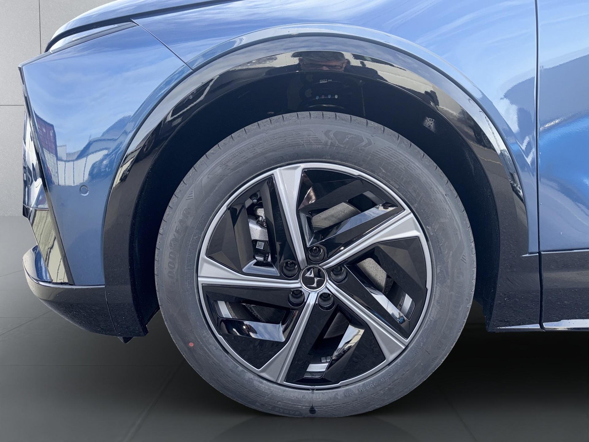 DS AUTOMOBILES No8 E-Tense Pallas-image-19