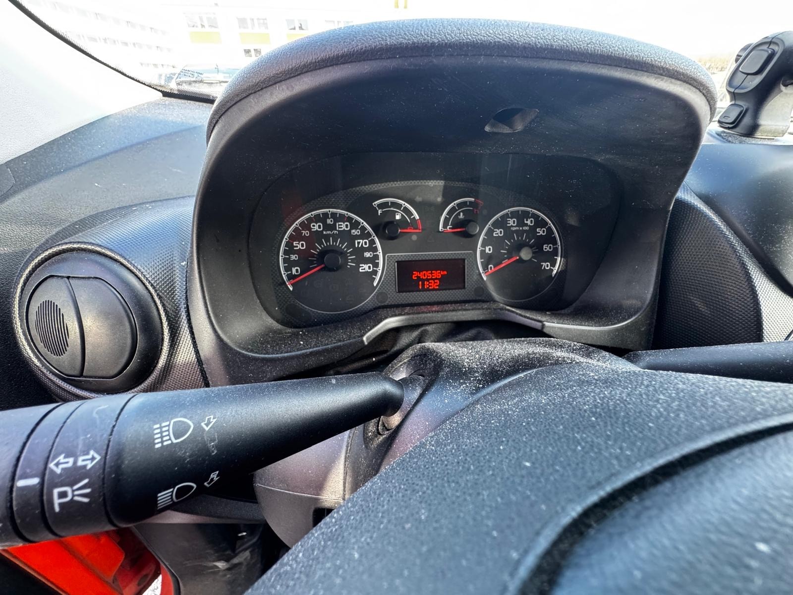 FIAT Qubo 1.3 JTD Trekking-image-10
