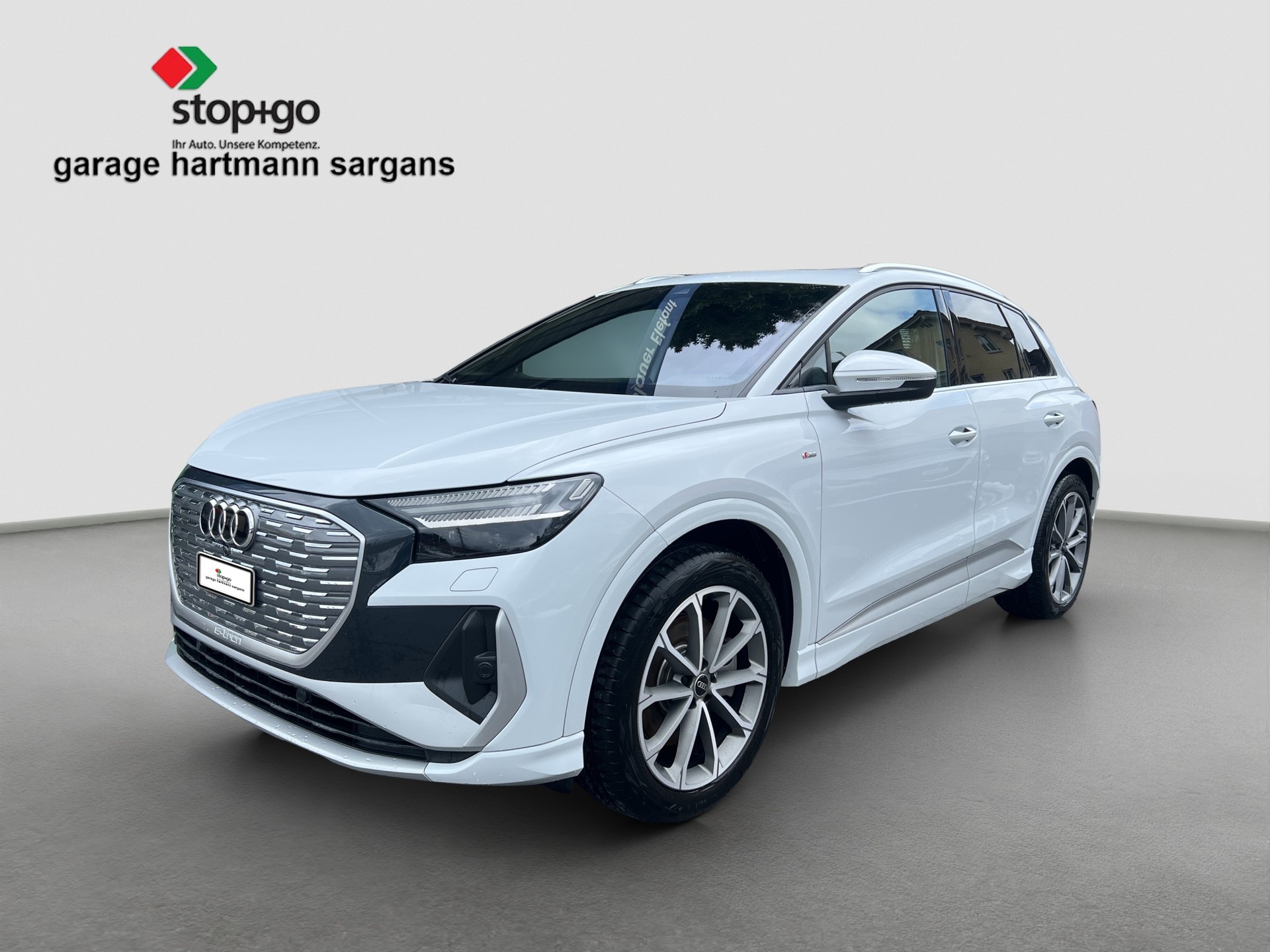 AUDI Q4 e-tron 50 quattro-image-1