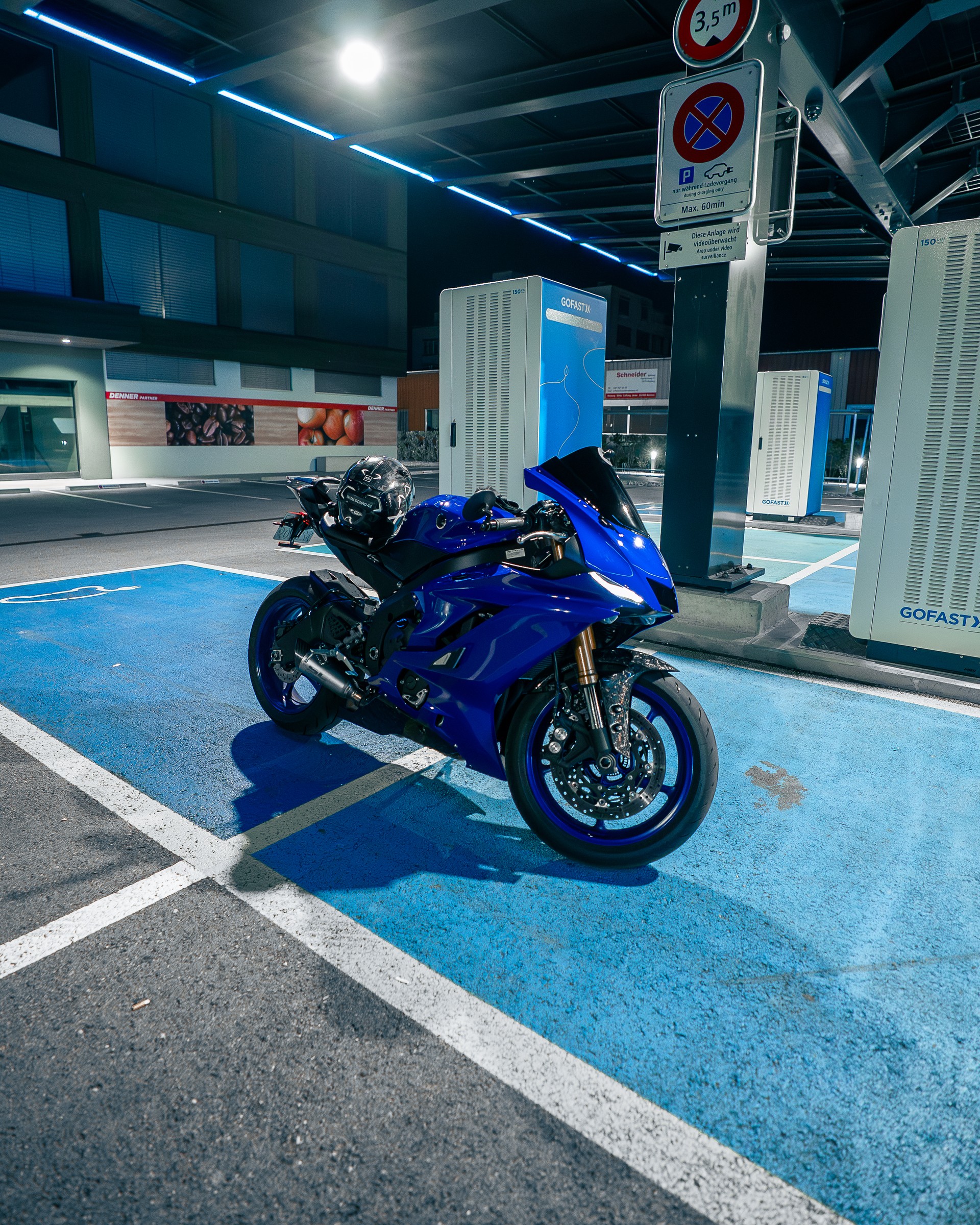 YAMAHA YZF-R6-image-1