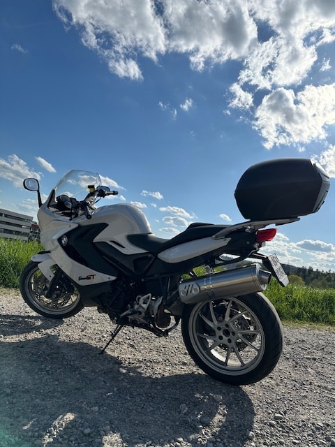 BMW F 800 GT-image-1