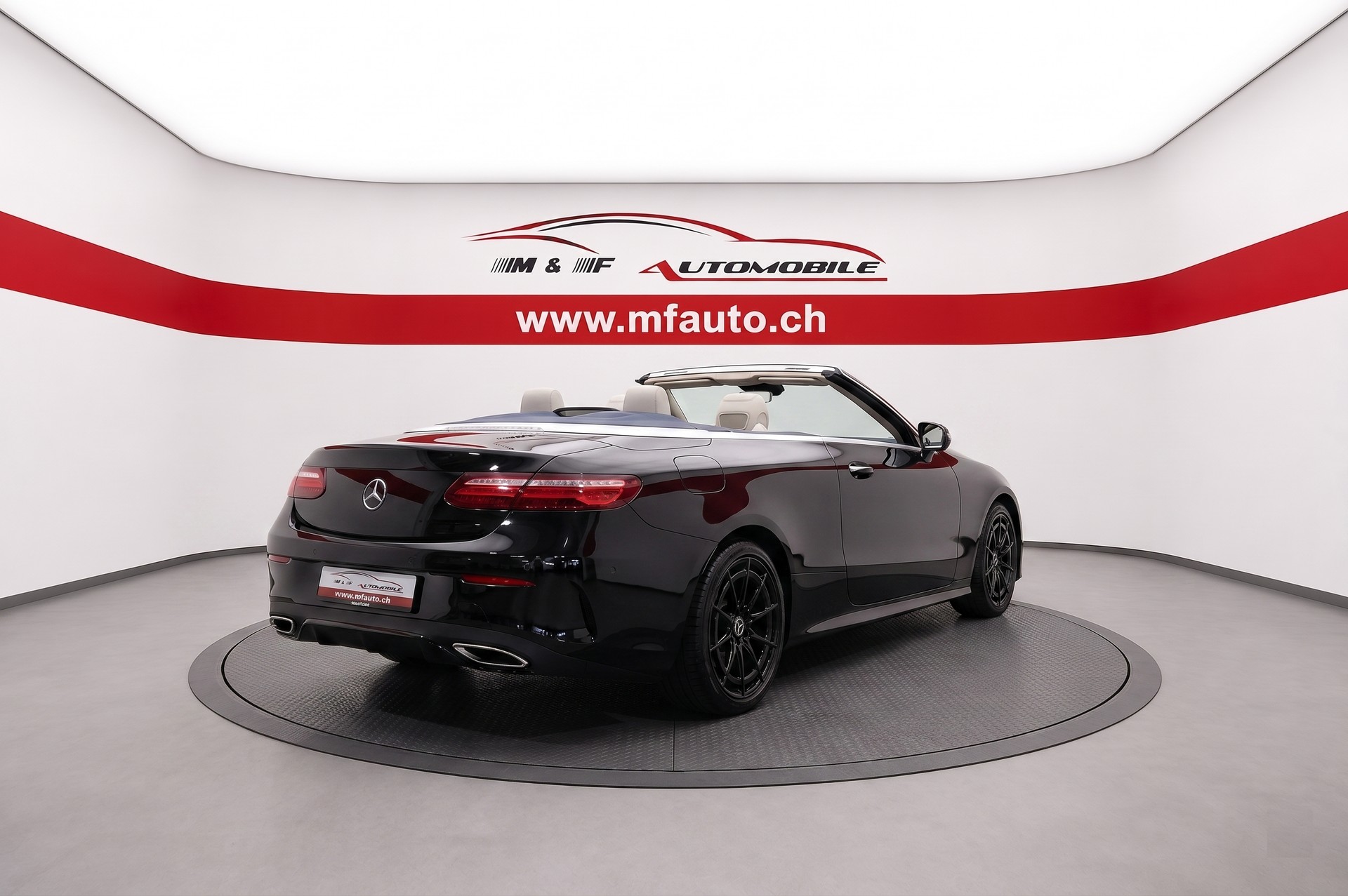 MERCEDES-BENZ E 200 AMG Line Cabriolet-image-5