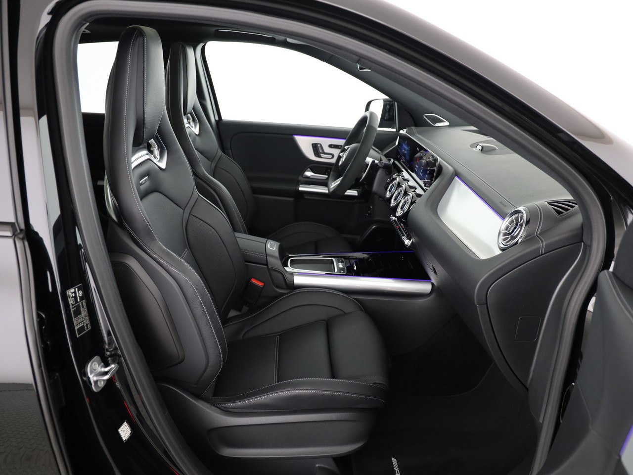 MERCEDES-BENZ GLA AMG 35 4Matic 8G-DCT-image-10