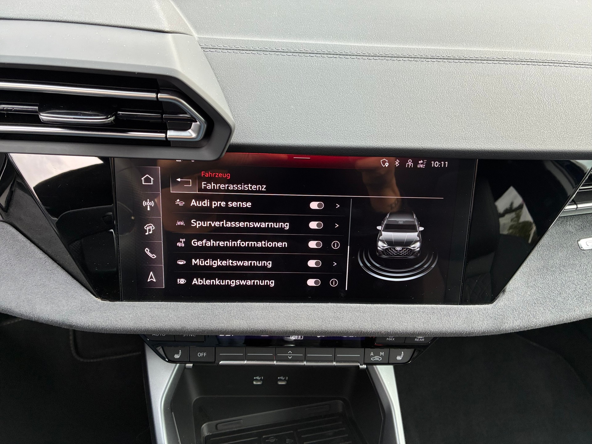 AUDI S3 Sportback TFSI quattro S-tronic-image-17