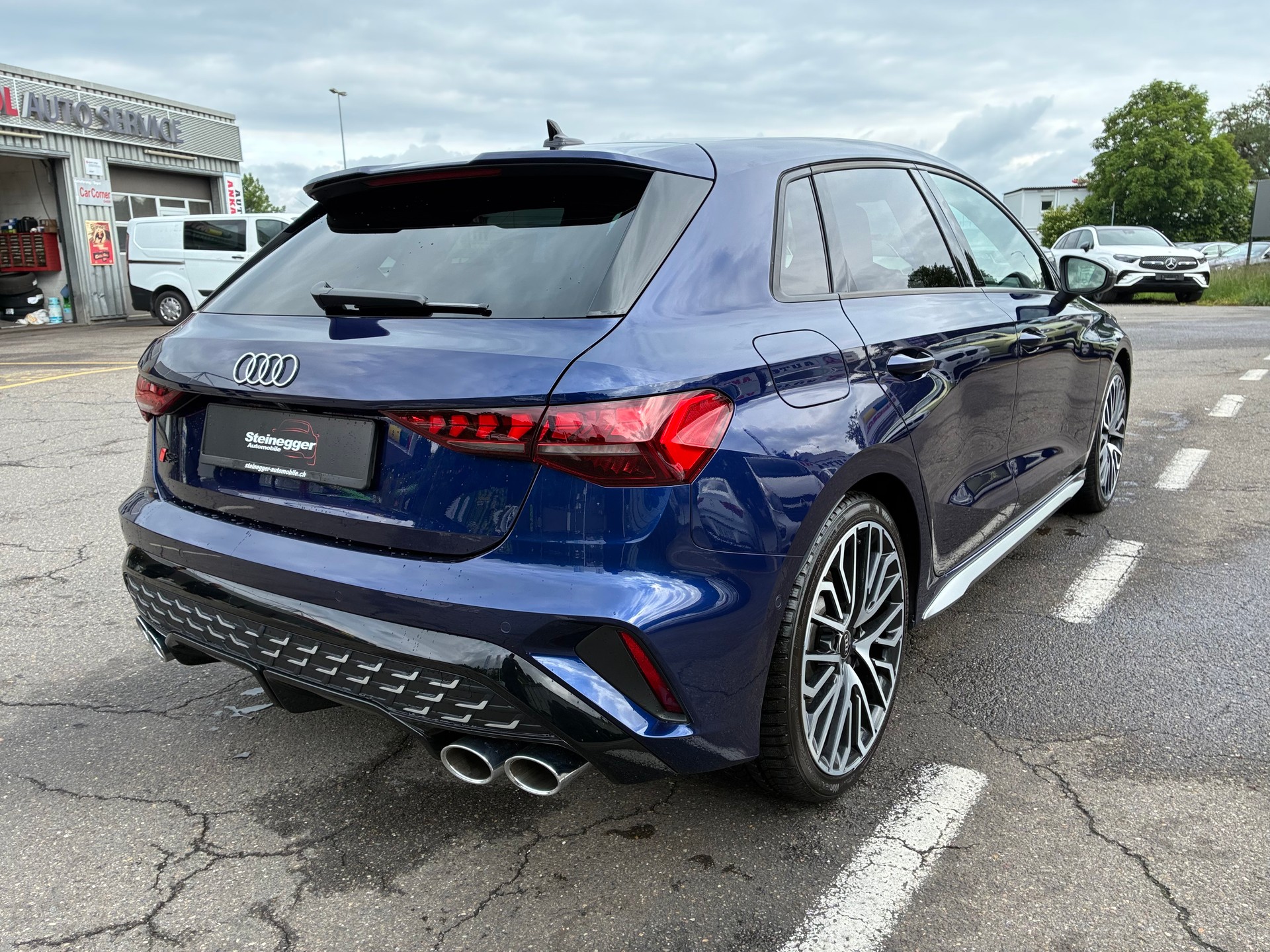 AUDI S3 Sportback TFSI quattro S-tronic-image-10
