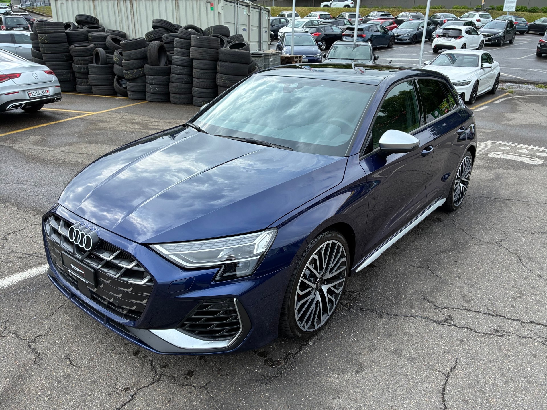 AUDI S3 Sportback TFSI quattro S-tronic-image-4